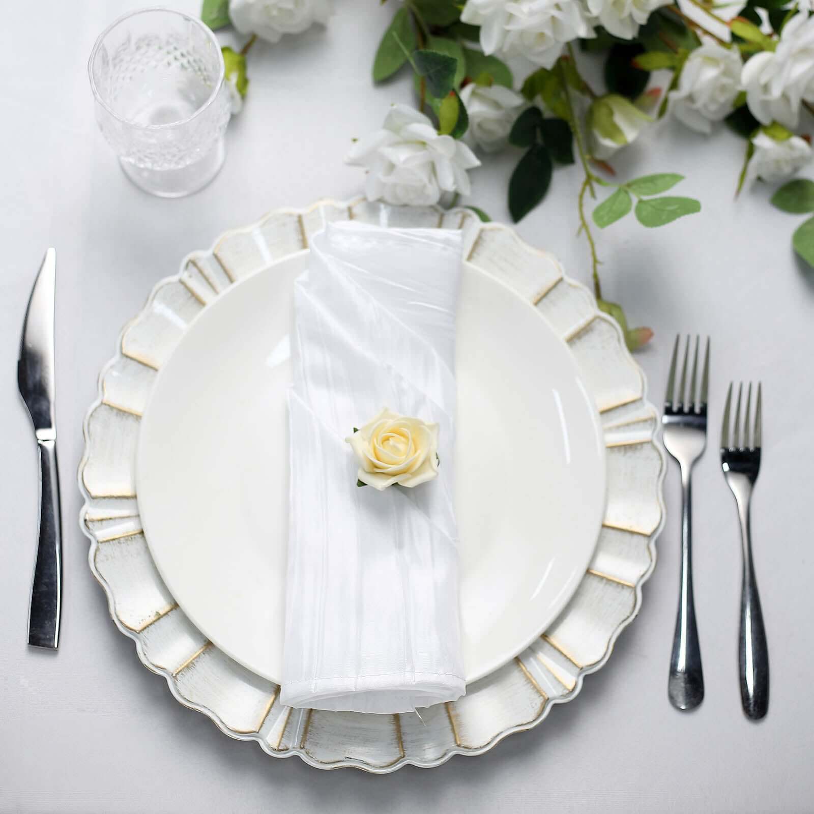 Set of 5 White 20x20 Taffeta Accordion Crinkle Style Dinner Napkins for Elegant Dining