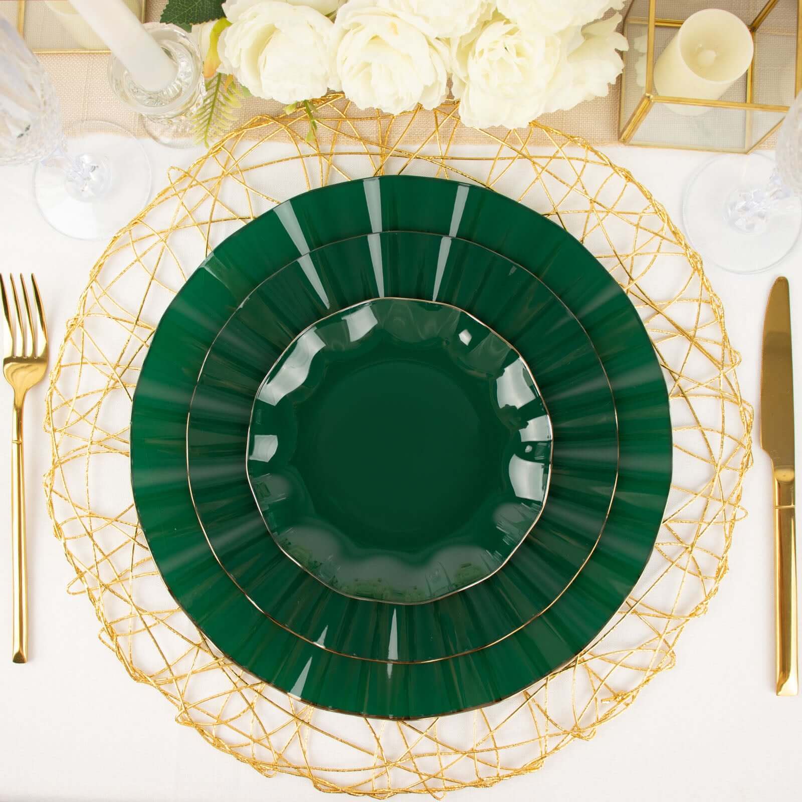 10-Piece Set of Sturdy Disposable 11-Inch Round Dinner Plates in Hunter Emerald Green with Ruffled Gold Edges