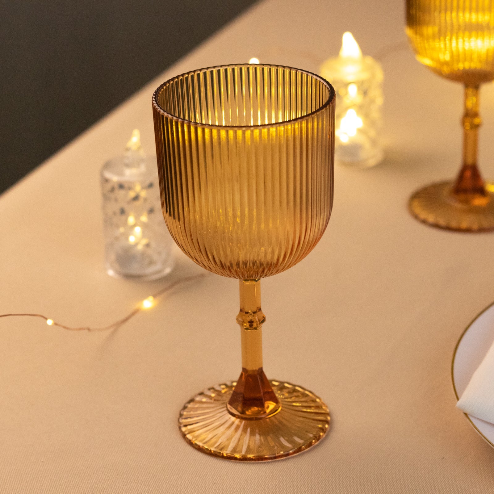 12-Pack Reusable 9oz Amber Gold Vintage Ribbed Plastic Wine Goblets - Shatterproof Glassware