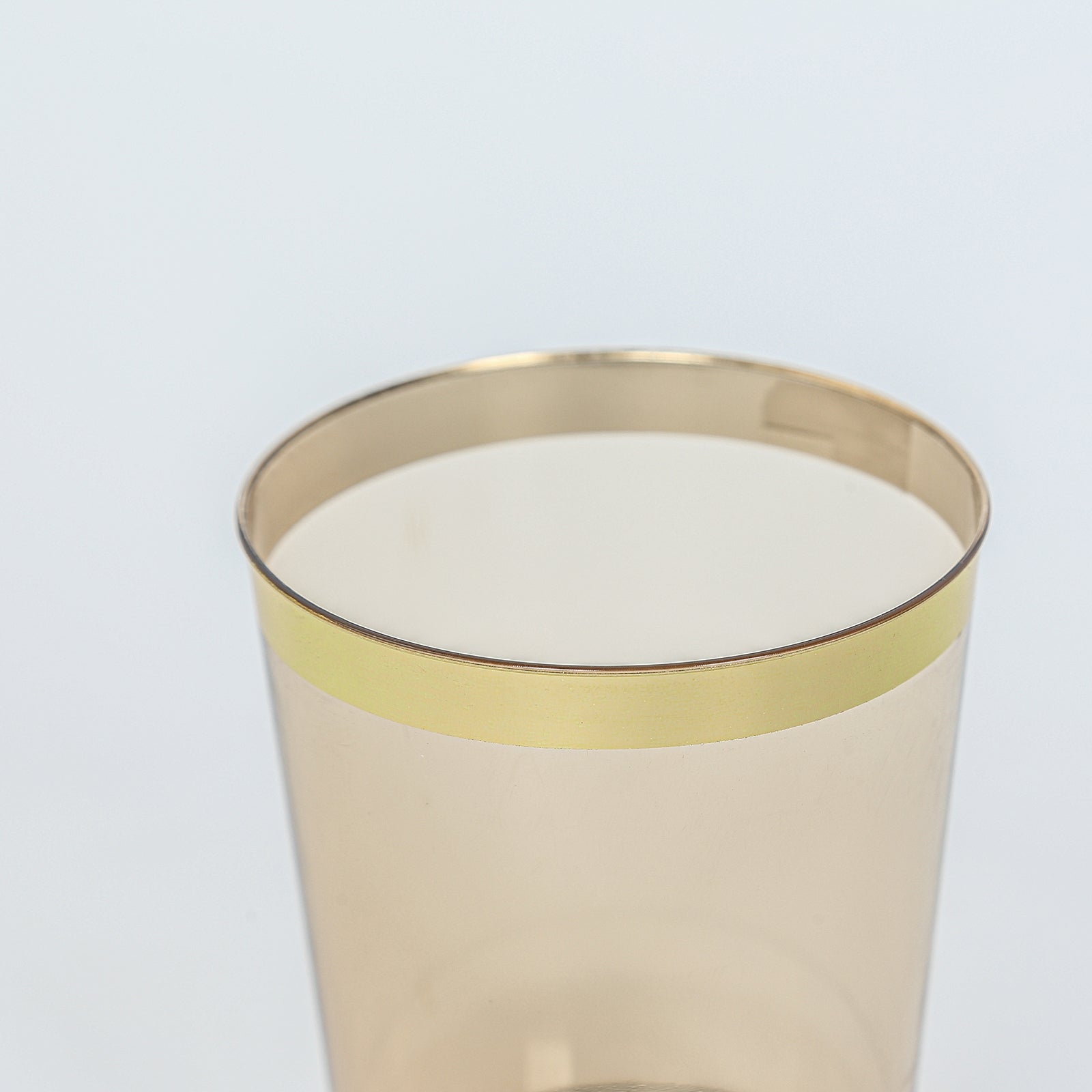 Get 25-Pack of 10oz Transparent Amber Gold Plastic Tumbler Cups with Gold Rim for Stylish Disposable Party