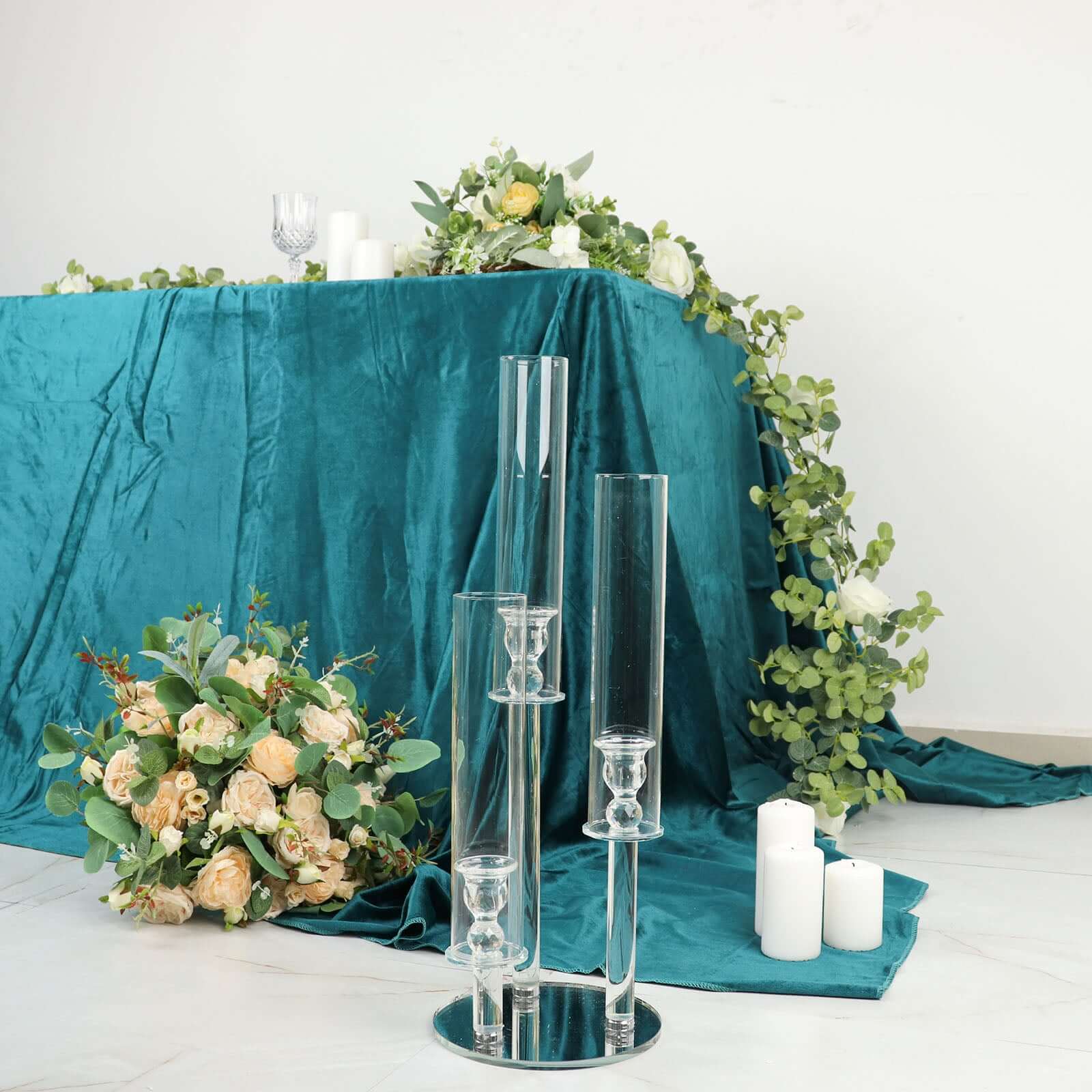 3-Arm Round Crystal Glass Candelabra - Ideal Centerpiece for Weddings and Events