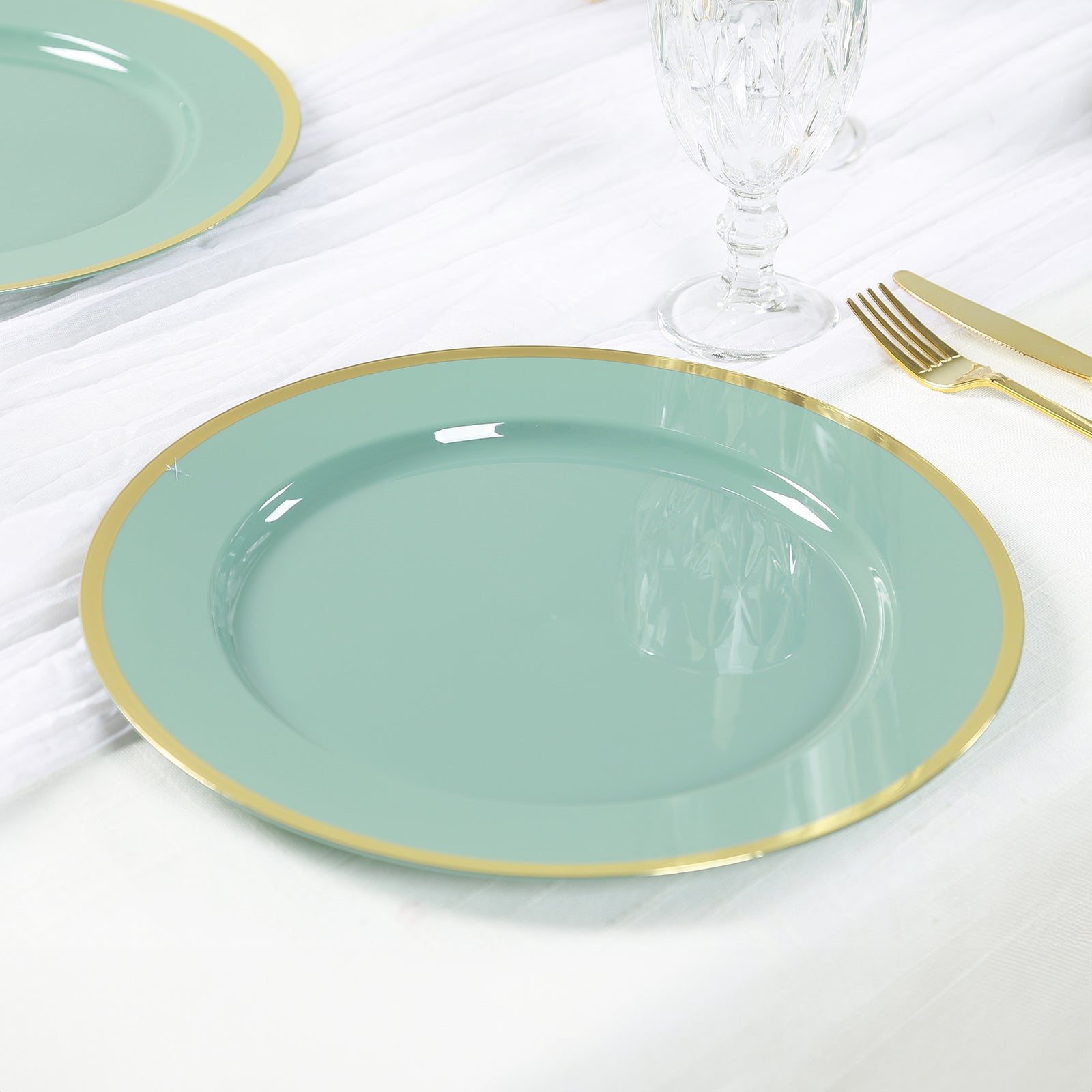 Economy 10-Pack 12-Inch Round Dusty Sage Green Plastic Charger Plates with Wide Gold Rim for Party Serving