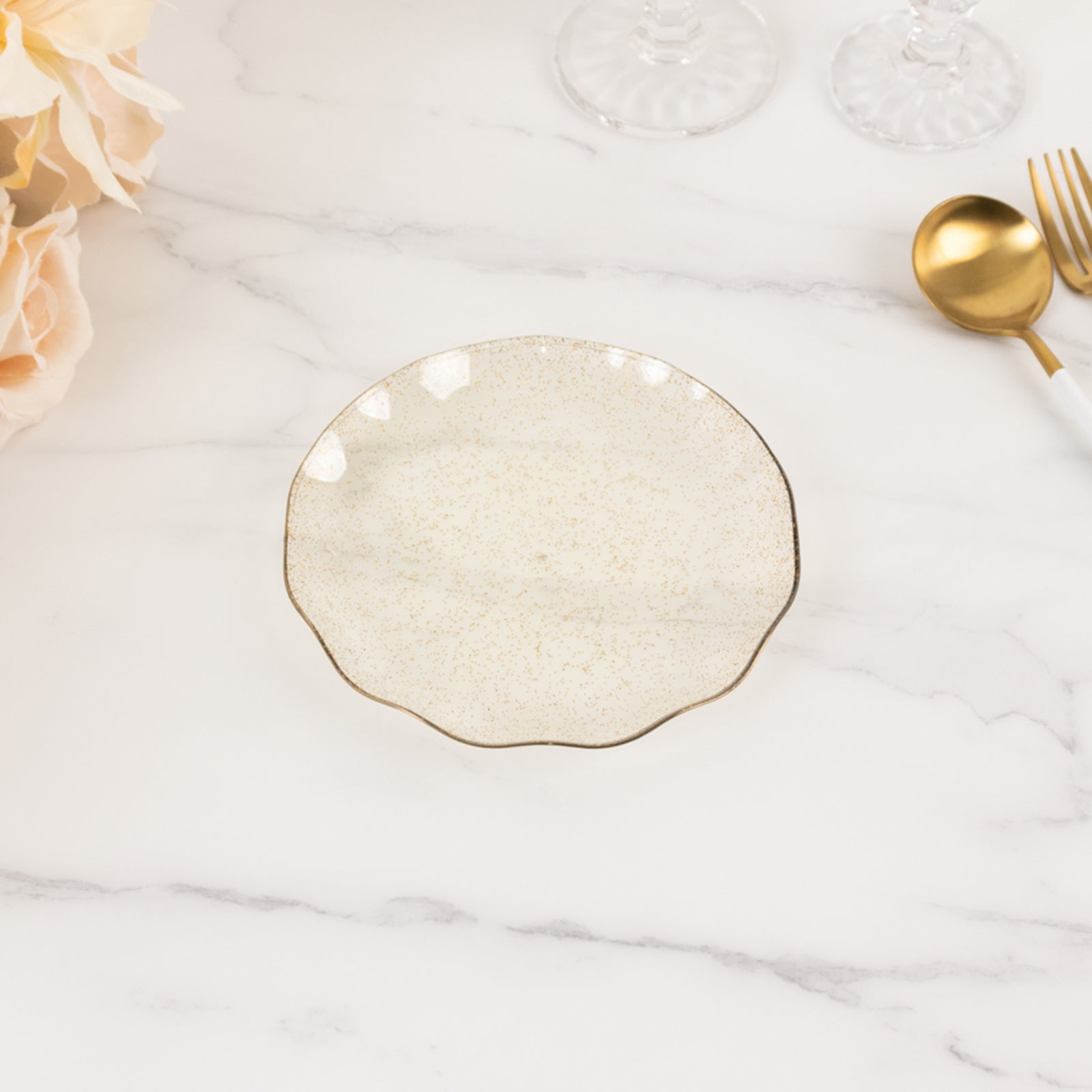 10-Piece Set of Disposable Gold Glitter Plastic Round Dessert Plates with Ruffled Rim