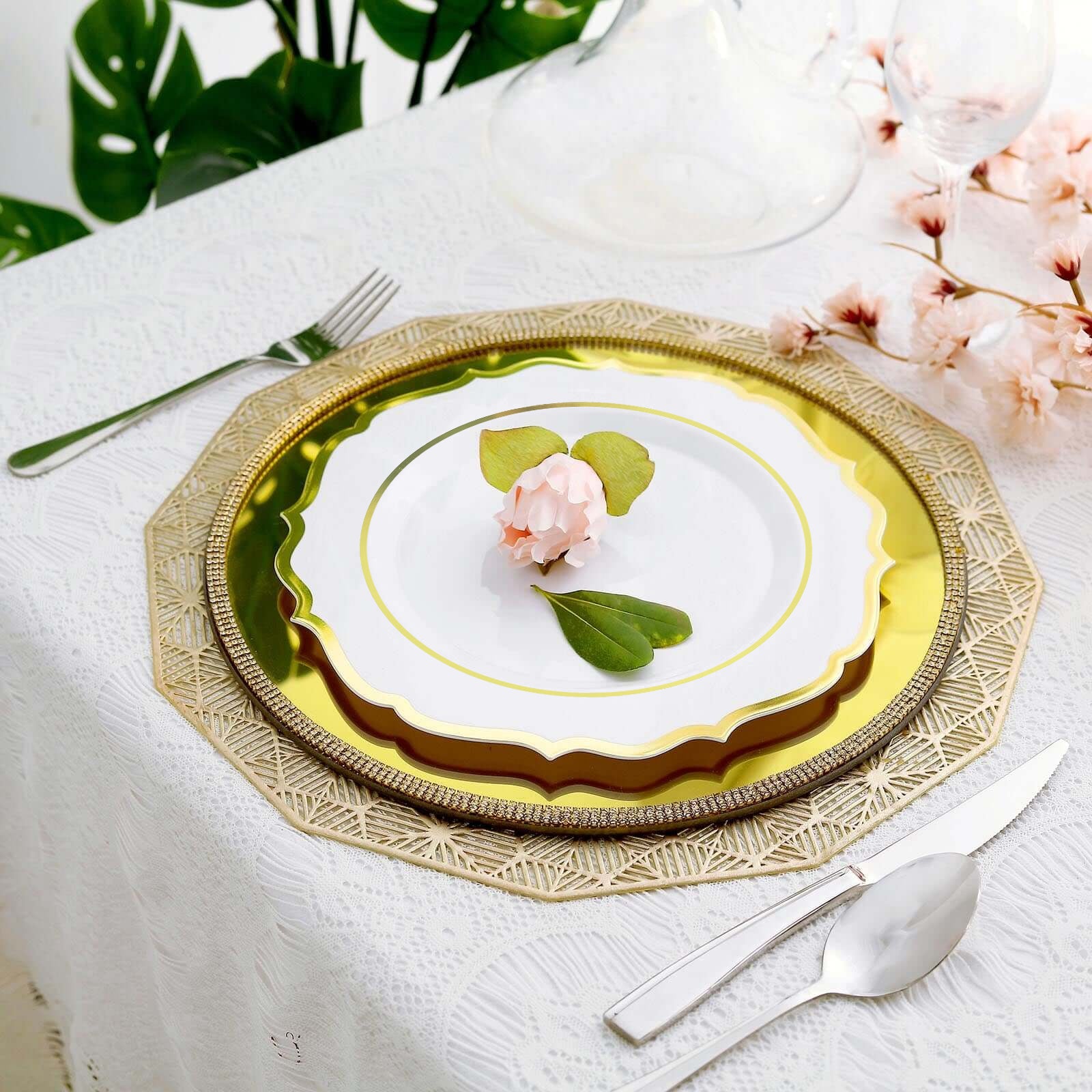 10-Piece Set of Disposable White Plastic Round Dinner Plates with Gold Scalloped Rims for Elegant Parties