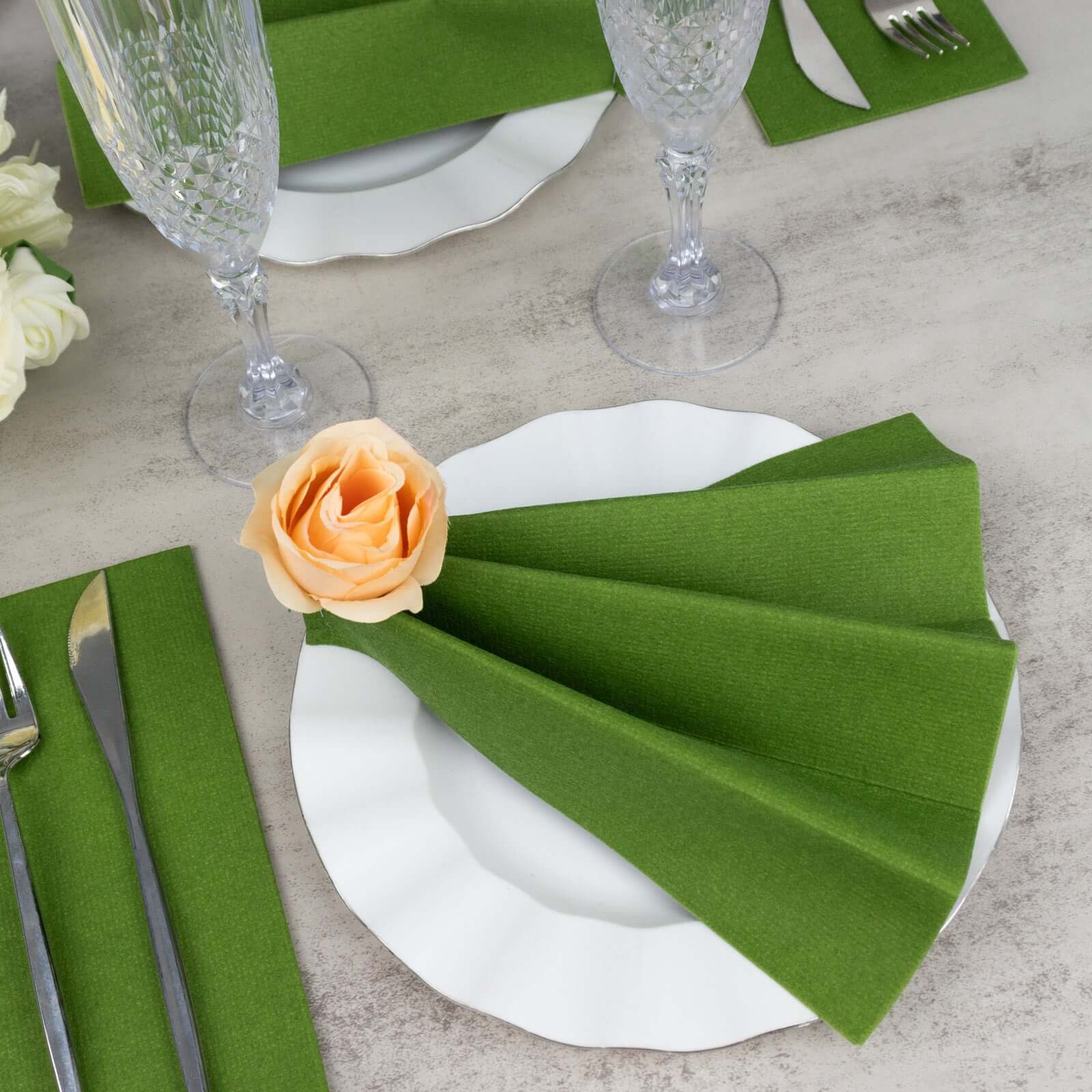20-Pack Disposable Olive Green Airlaid Guest Towels - Linen-Like, Highly Absorbent Napkins
