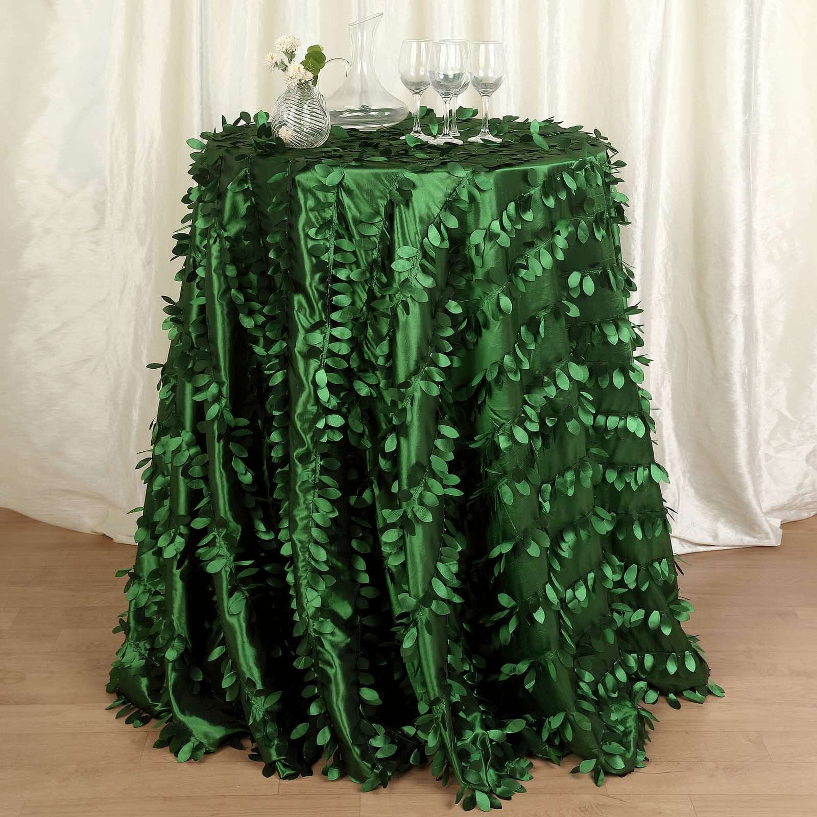Green 132' Taffeta Round Tablecloth with 3D Leaf Petal Design - Perfect for Events!