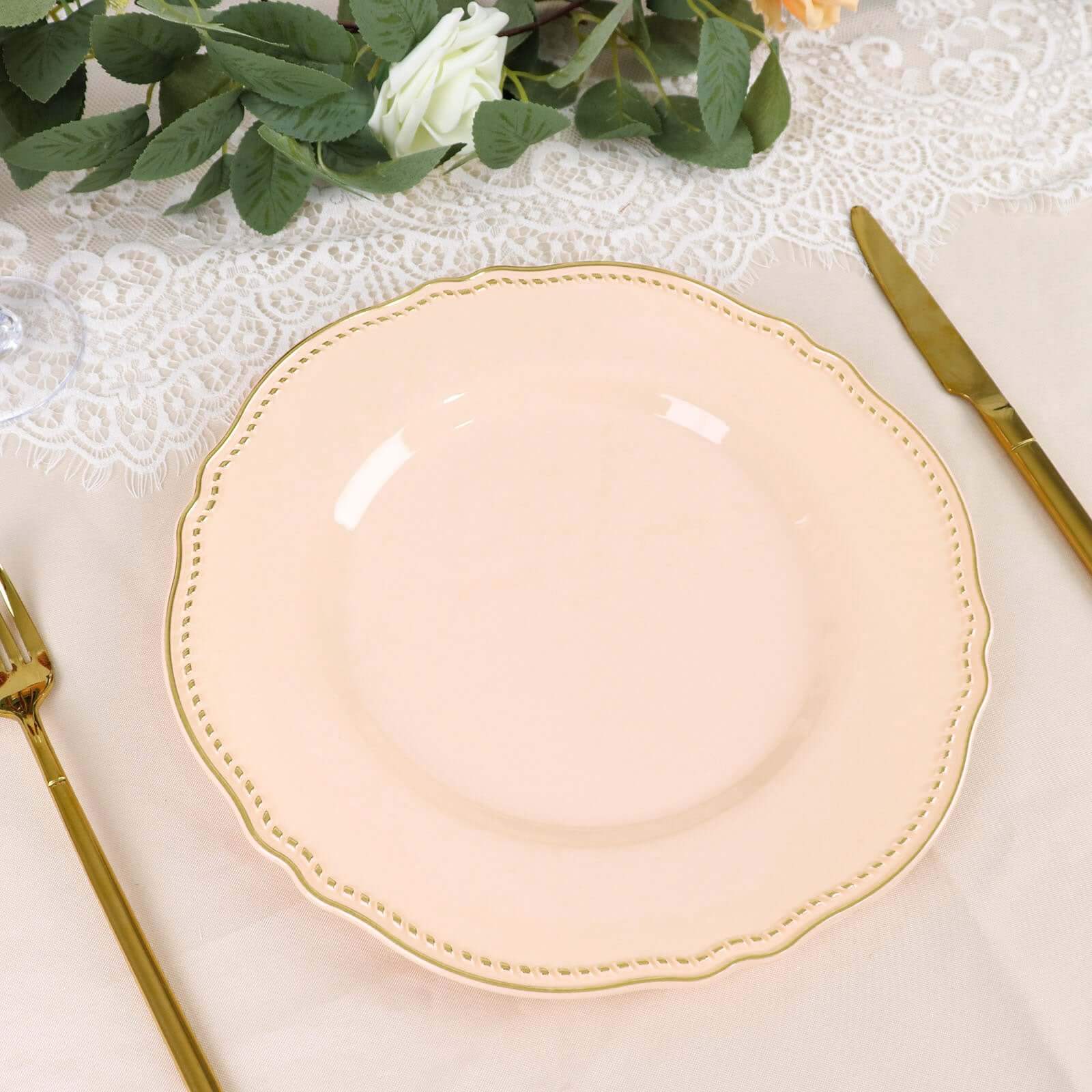 10-Piece Disposable Plastic Dinner Plates in Nude with Gold Scalloped Rim - Ideal for Party Supplies