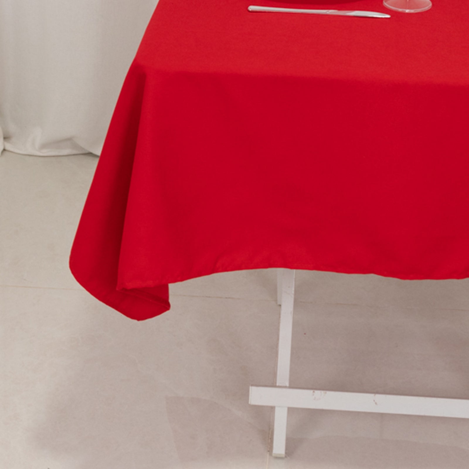 Hot Sale! Wrinkle-Resistant Red Cotton Blend 54x54 Square Table Overlay Tablecloth