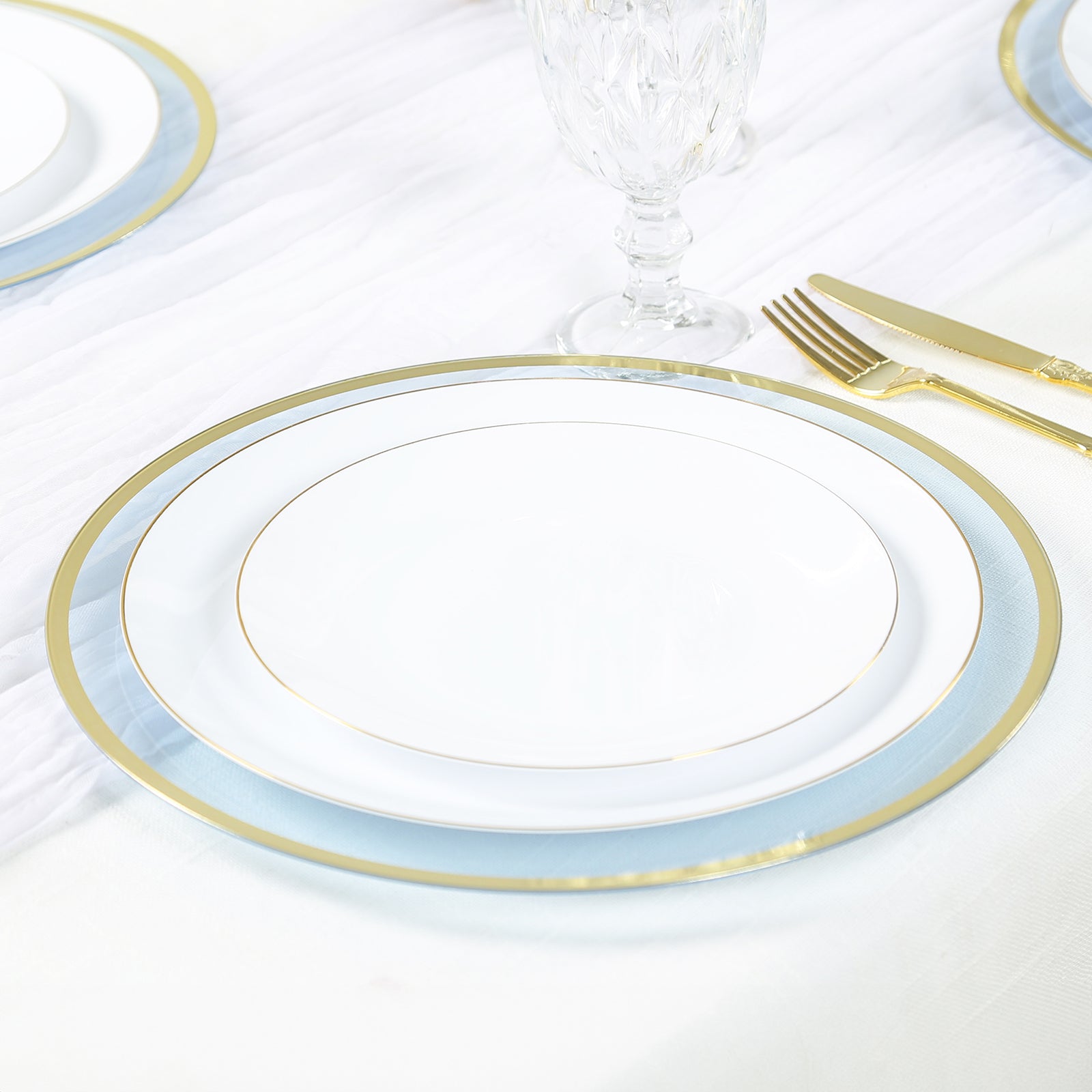 Economy 10-Pack 12-Inch Transparent Dusty Blue Round Plastic Charger Plates with Wide Gold Rim for Party Serving