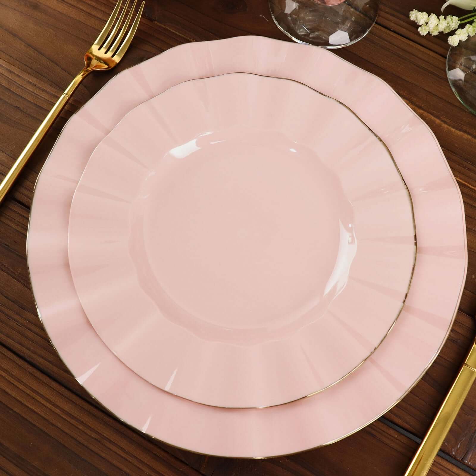 10-Pack Blush Plastic Round Dinner Plates with Gold Edging - Ideal Disposable Dinnerware