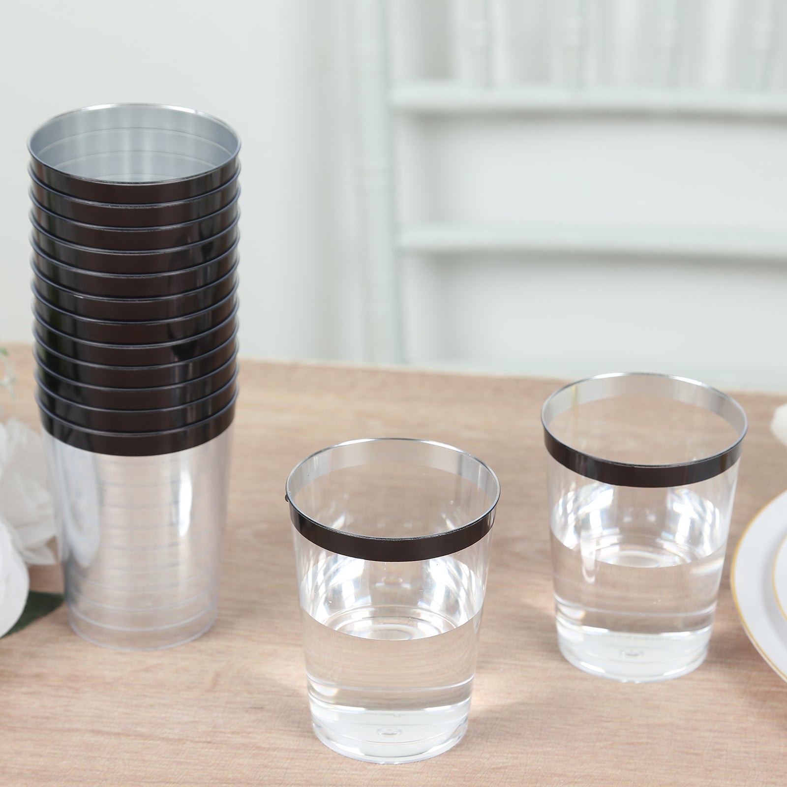25-Piece Set of Clear Plastic Tumbler Cups with Stylish Black Rim - 10oz Disposable Party Glasses