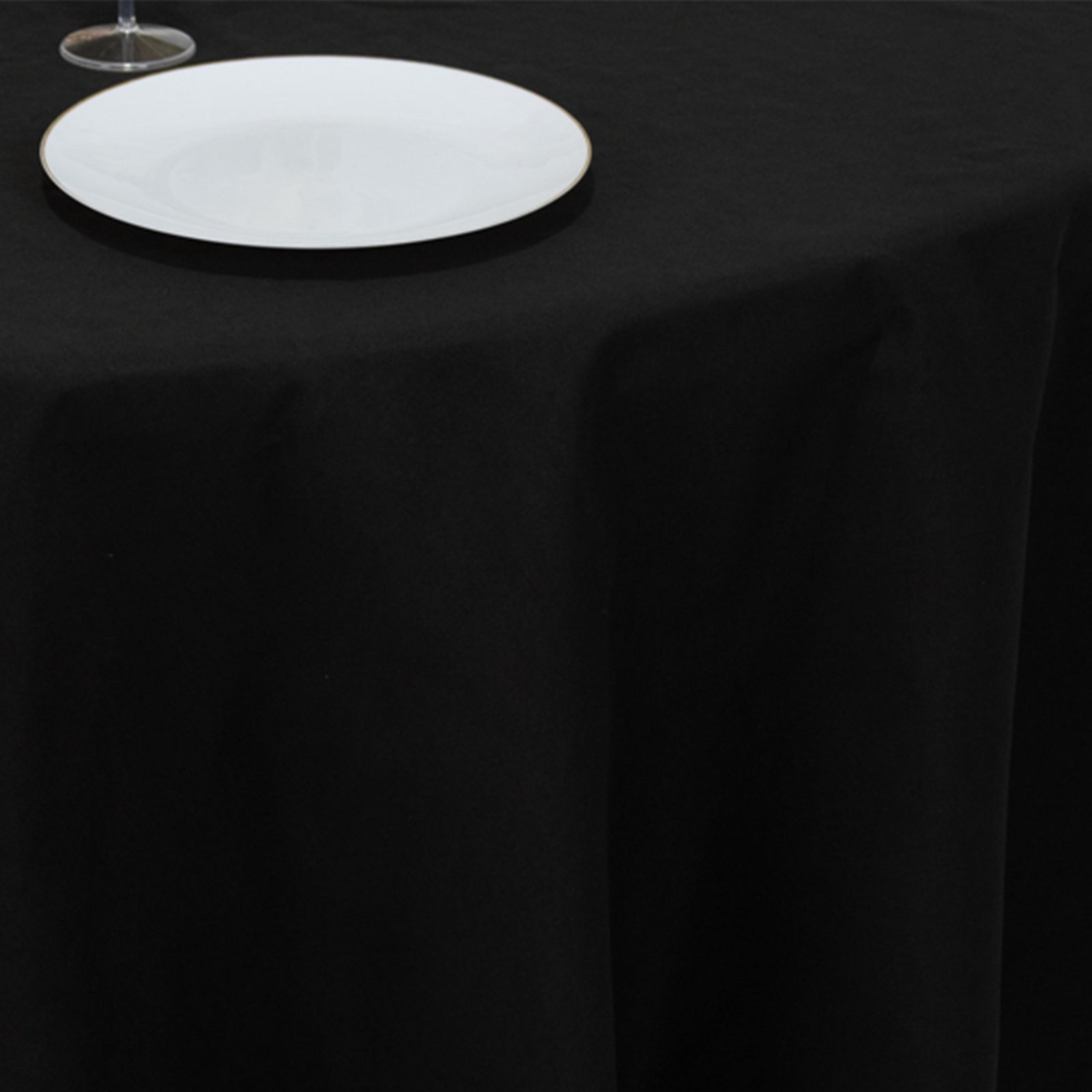 Exclusive Wrinkle-Resistant Black 108" Cotton Blend Round Tablecloth for Special Occasions