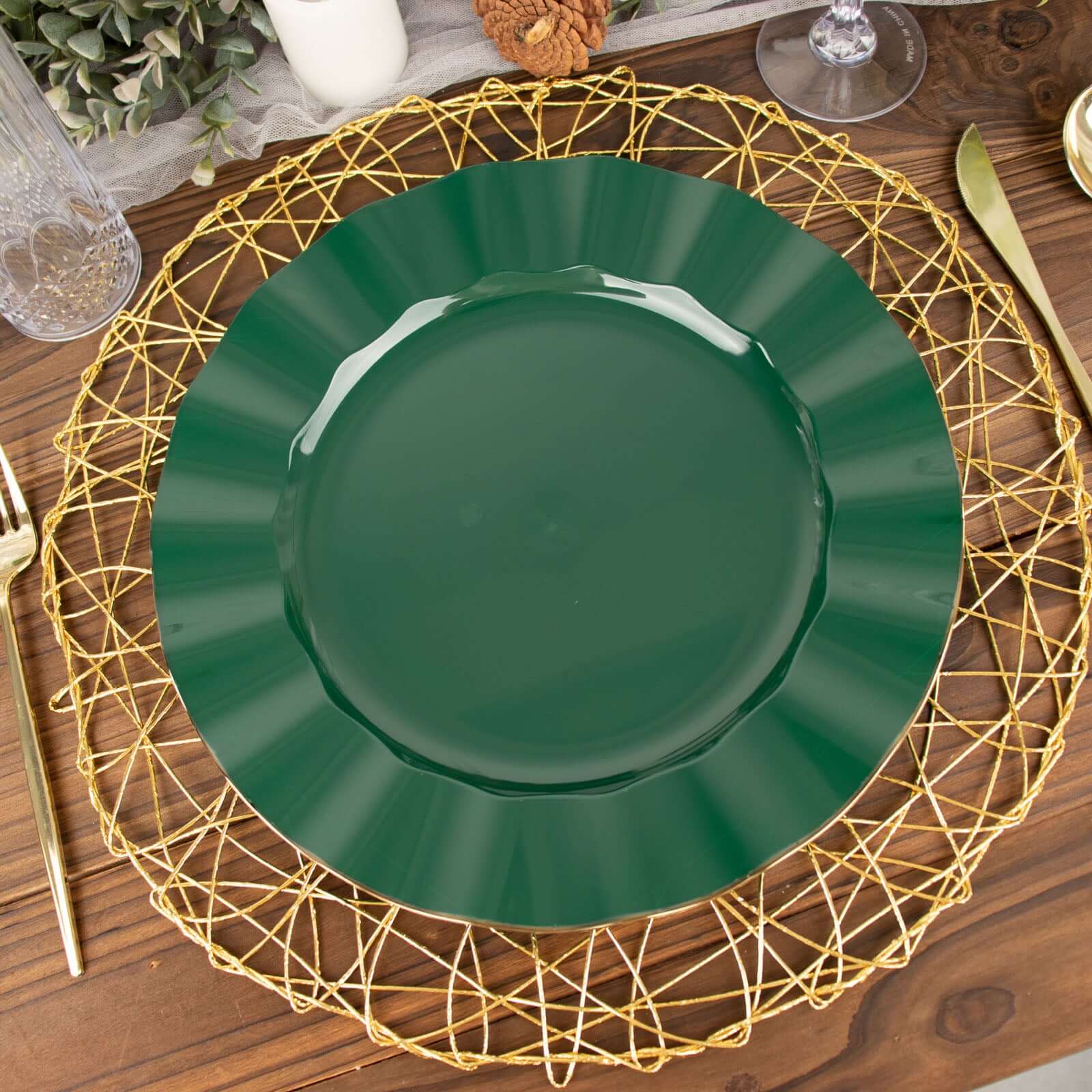 10-Piece Set of Sturdy Disposable 11-Inch Round Dinner Plates in Hunter Emerald Green with Ruffled Gold Edges