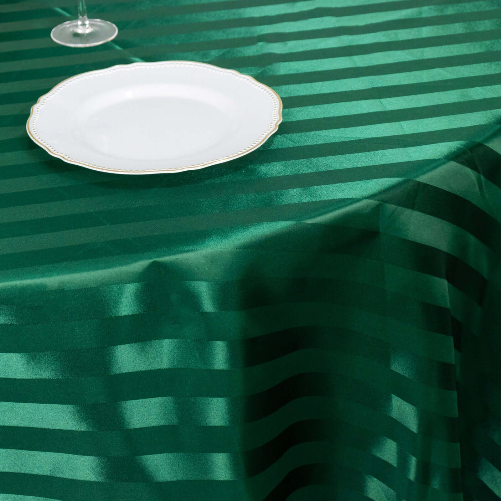 Exclusive Satin Round Tablecloth - 120" Dia, Hunter Emerald Green, Silky & Seamless
