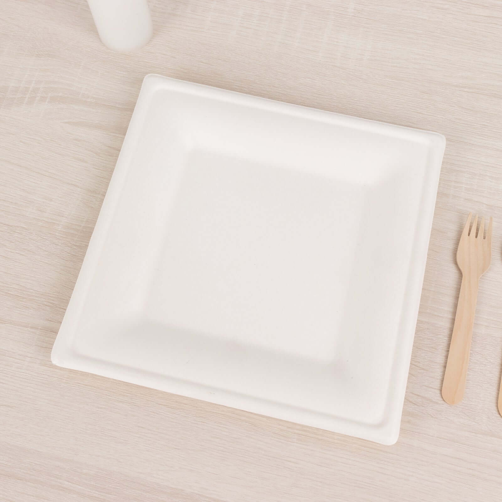 50-Piece Set of White Wide-Rimmed Square 10-Inch Bagasse Dinner Plates - Eco-Friendly for Events