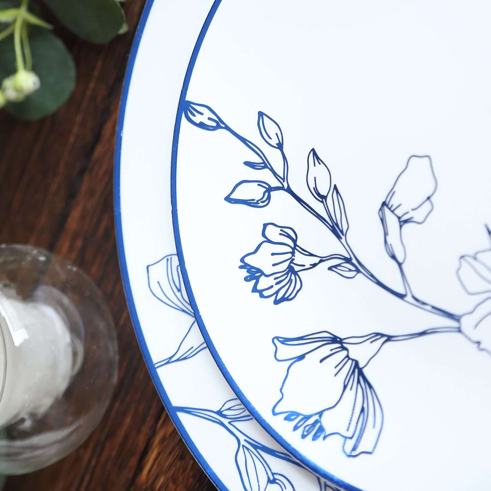 Stylish Disposable Set of 20 White Plastic Plates with Metallic Blue Floral Design - 8, 10 Inches