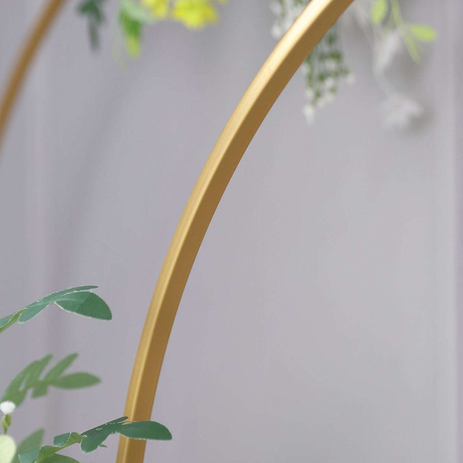 Get 2 Gold Metal Round Top Wedding Arches - 6ft & 8ft, Ideal for Ceremonies