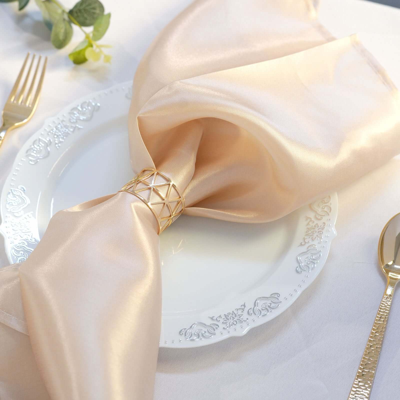 5-Piece Set of Stunning Metallic Gold Geometric Paper Napkin Rings