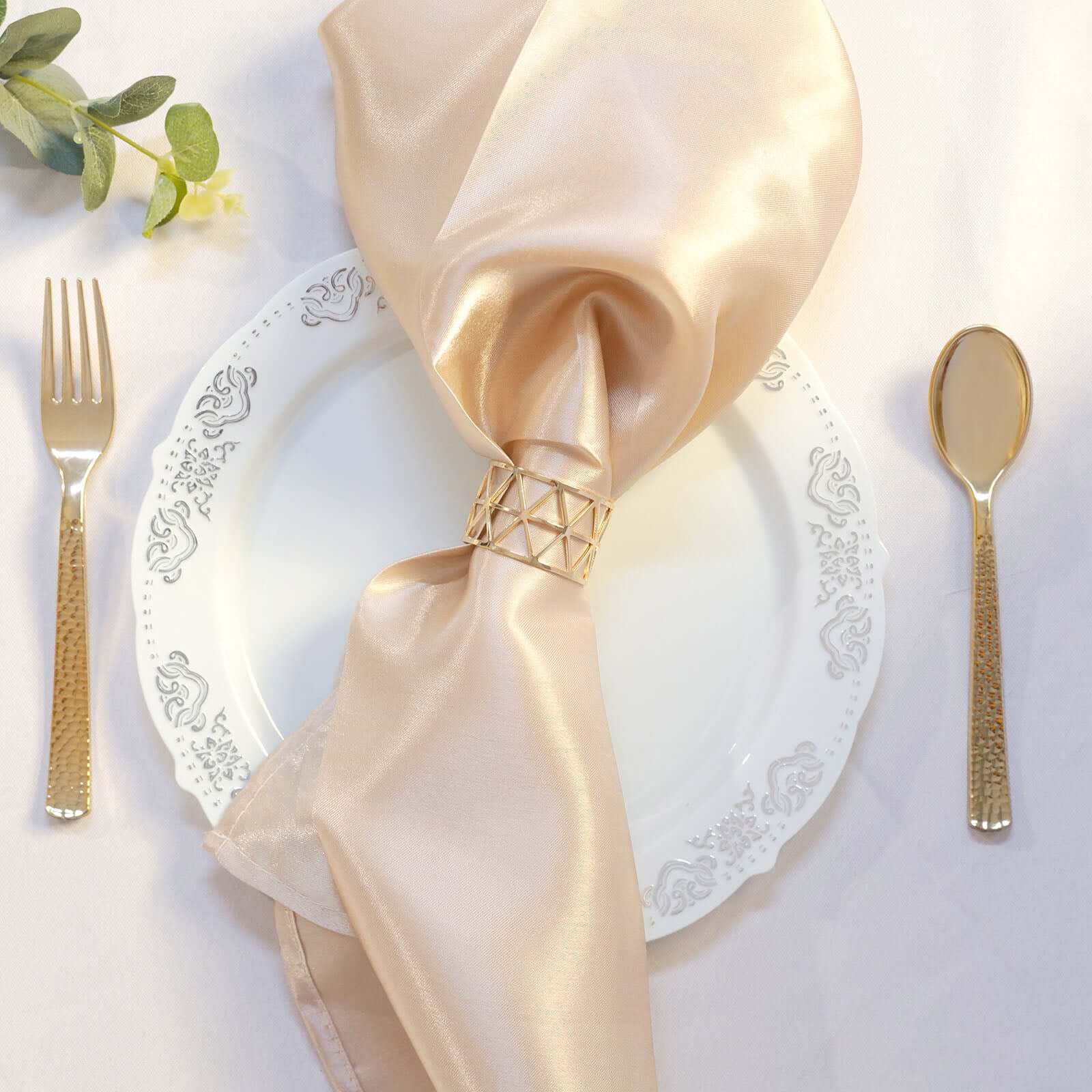 5-Piece Set of Stunning Metallic Gold Geometric Paper Napkin Rings
