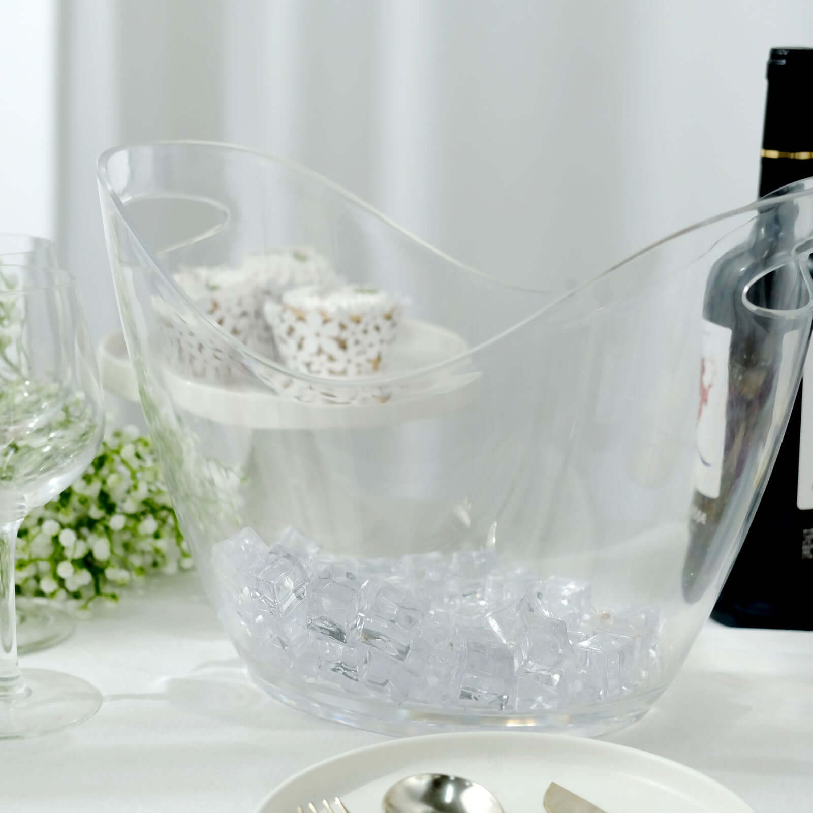 Large Capacity Clear Plastic Boat-Shaped Ice & Drinks Bucket for Indoor/Outdoor Parties