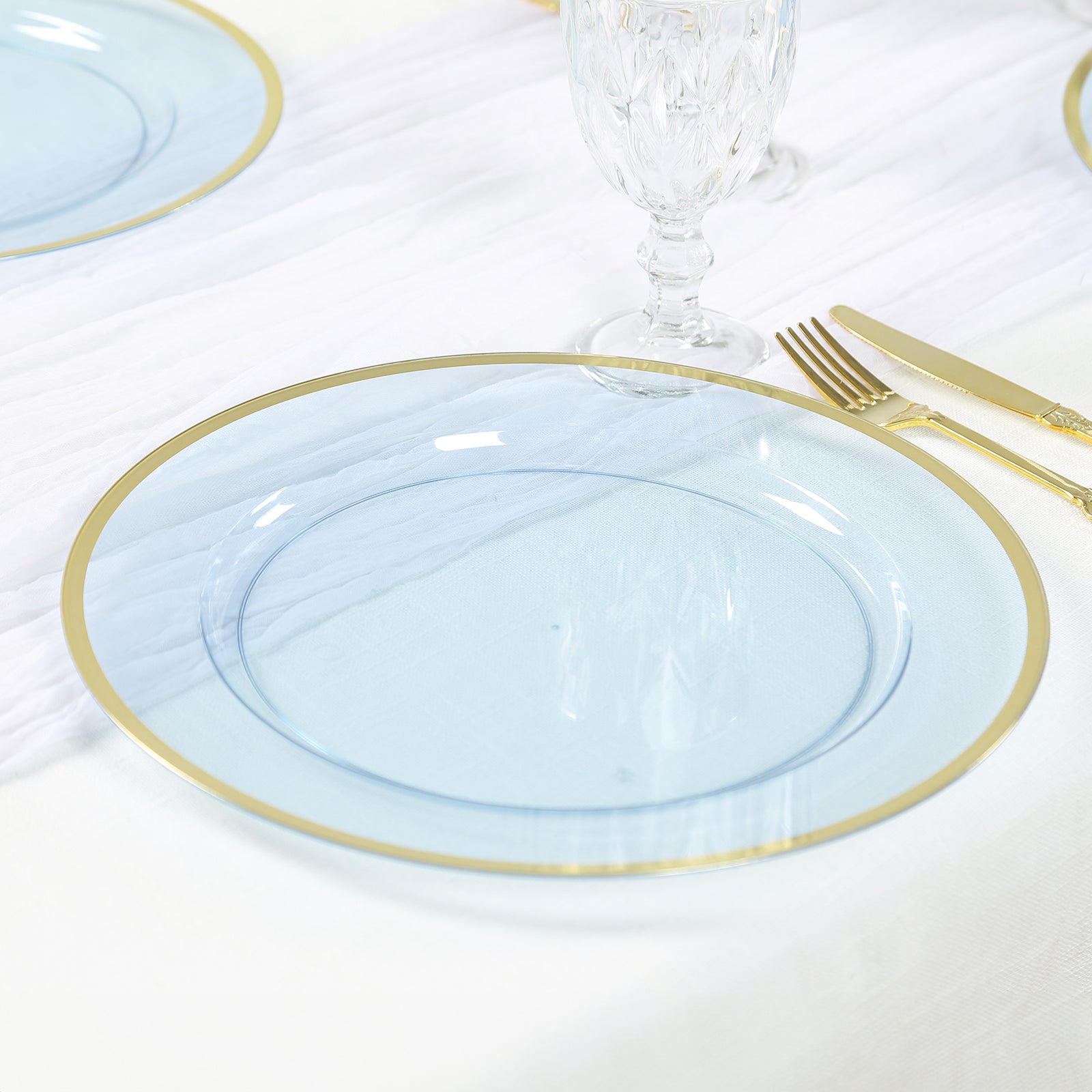 Economy 10-Pack 12-Inch Transparent Dusty Blue Round Plastic Charger Plates with Wide Gold Rim for Party Serving