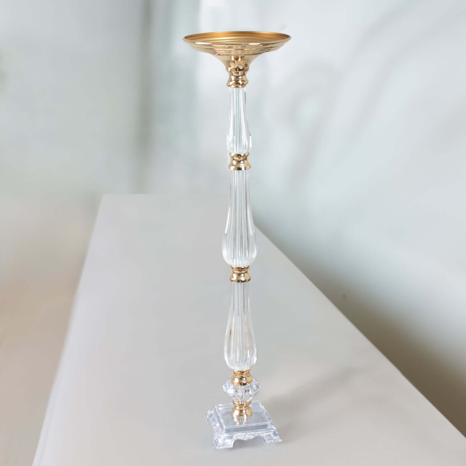 32-inch Gold and Clear Acrylic Crystal Pillar Candle Stand for Wedding Centerpieces
