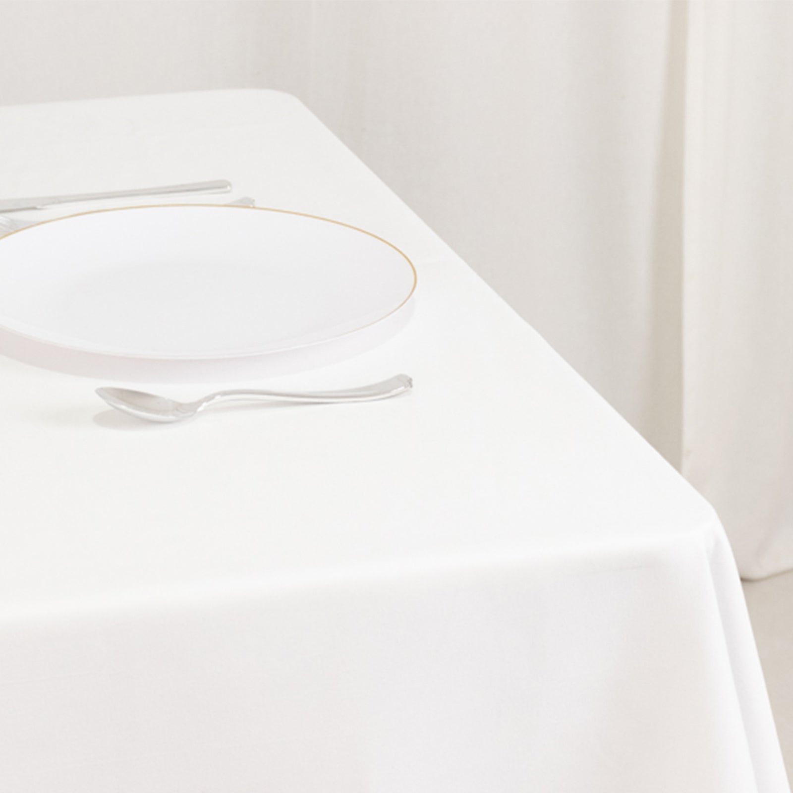 Hot Deal! 70x70 Square White Cotton Blend Tablecloth - Wrinkle-Resistant for Modern Table Decor