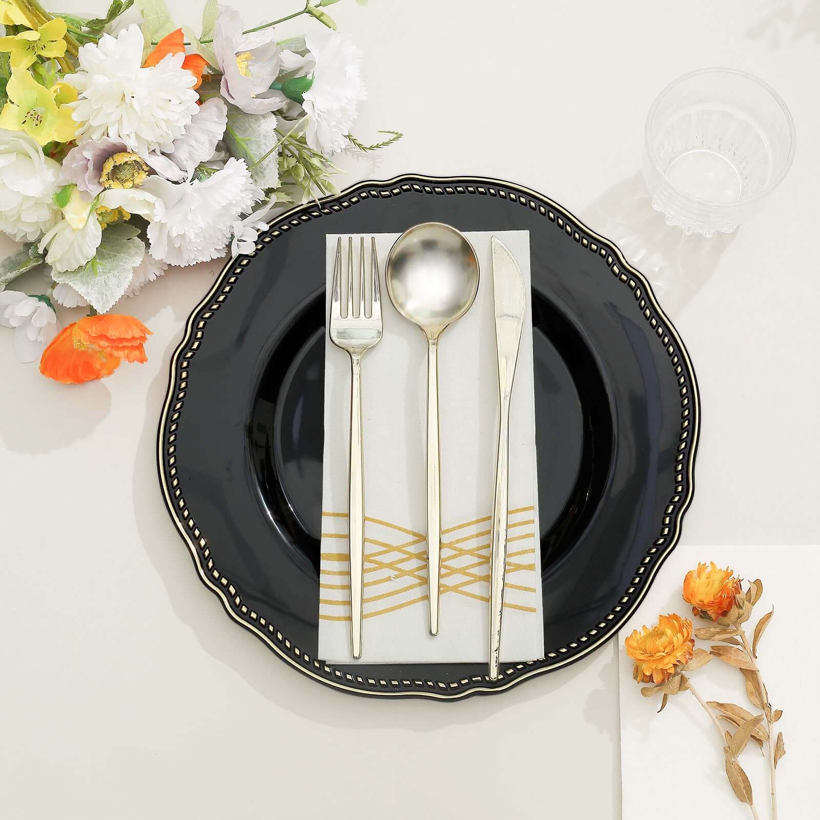10-Piece Set of Disposable Black Plastic Dinner Plates with Gold Scalloped Rim