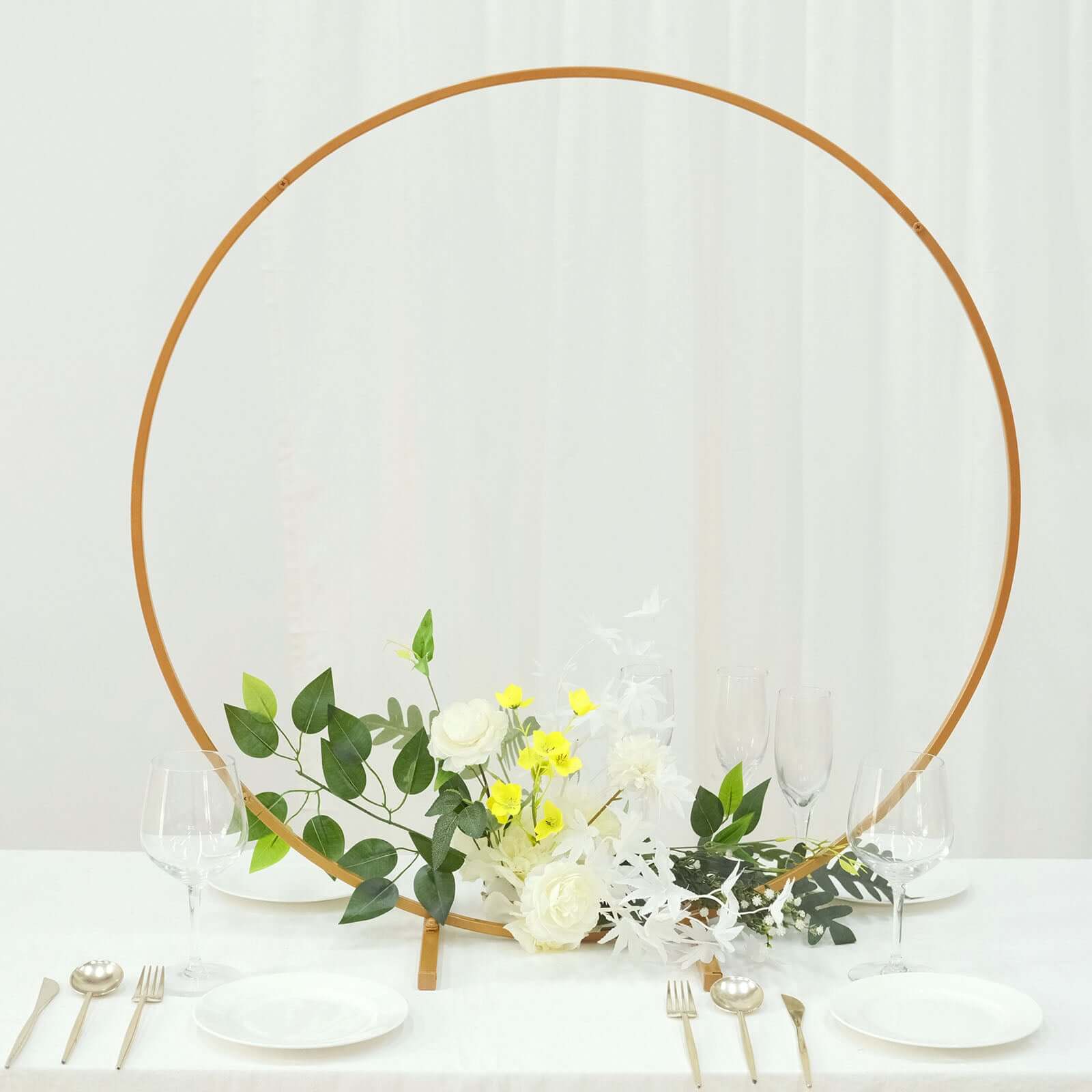 32-Inch Gold Metal Round Hoop Wedding Centerpiece - Self Standing Floral Wreath Frame for Table Decoration