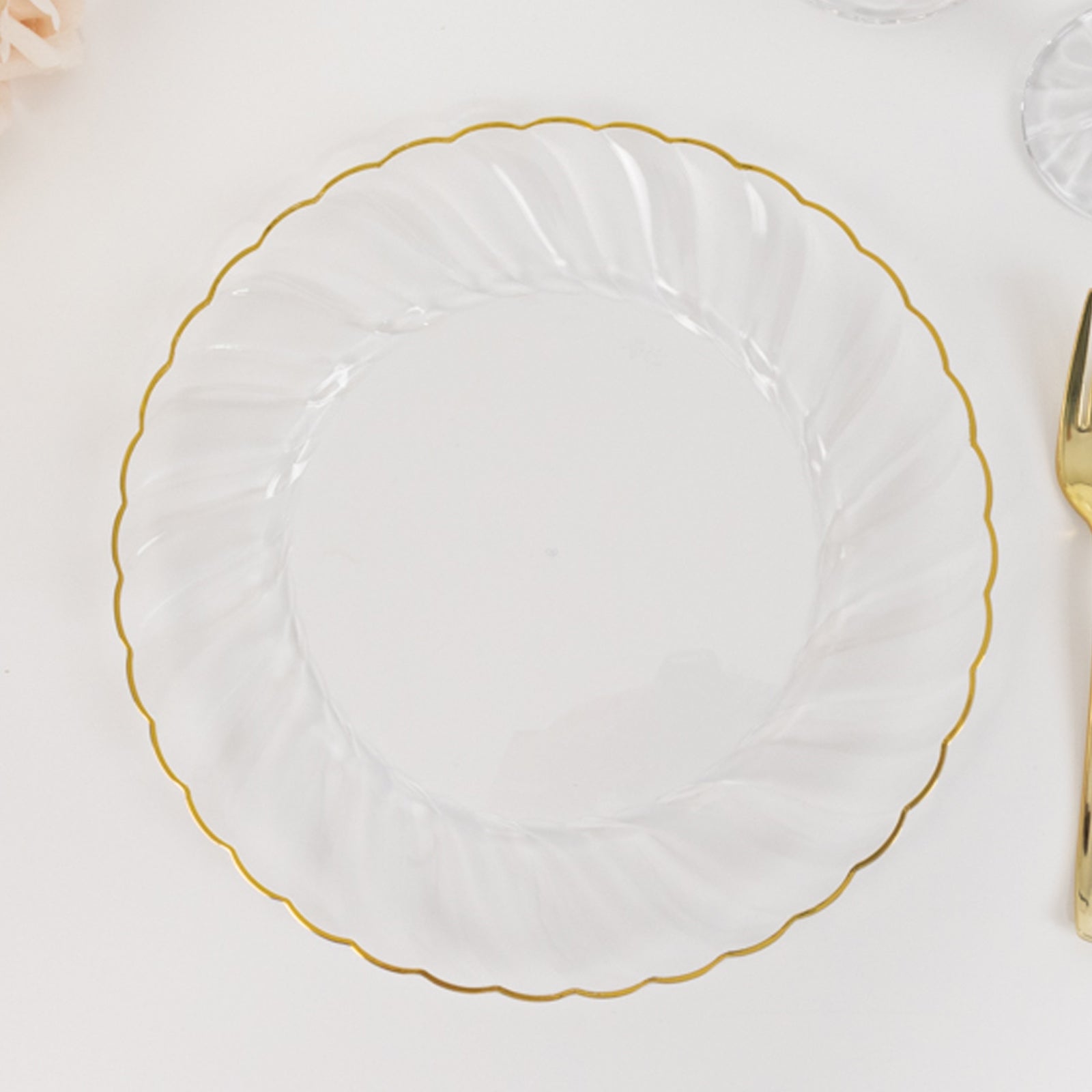 10-Piece Set of Clear Plastic Round Dinner Plates with Gold Flair Rim for Special Events