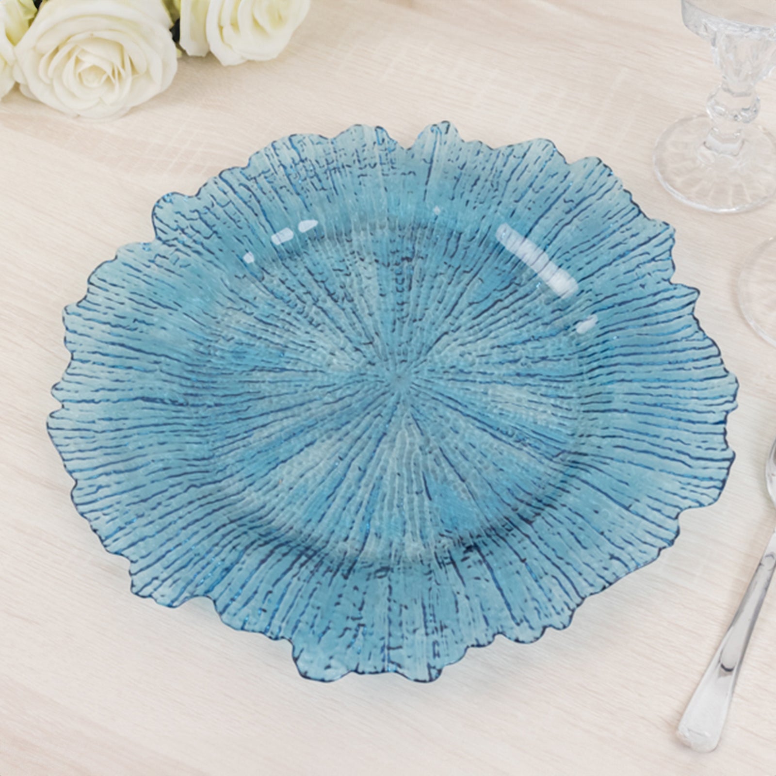 Hot Sale! 6-Pack 13-Inch Transparent Dusty Blue Acrylic Round Charger Plates with Reef Design