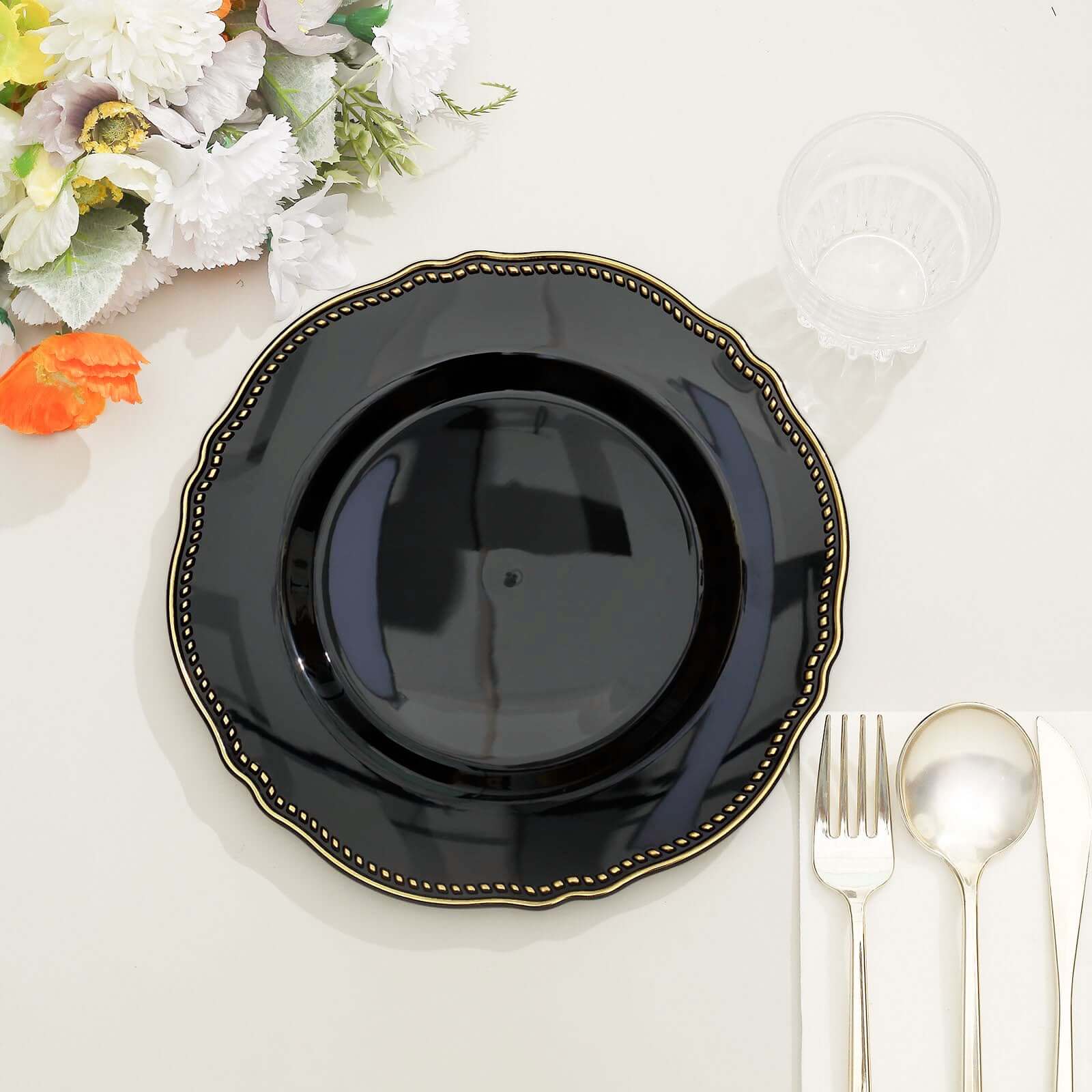 10-Piece Set of Disposable Black Plastic Dinner Plates with Gold Scalloped Rim, 9 Inches for Upscale Events