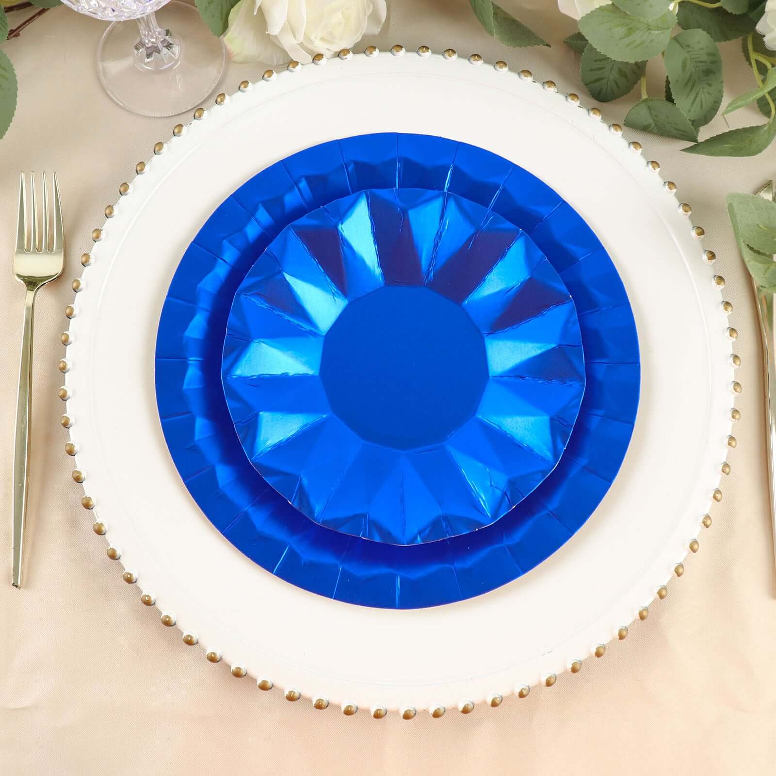 Hot Deal! 25-Piece Set of Disposable 400GSM Royal Blue Round Dinner Paper Plates with Geometric Prism Rim