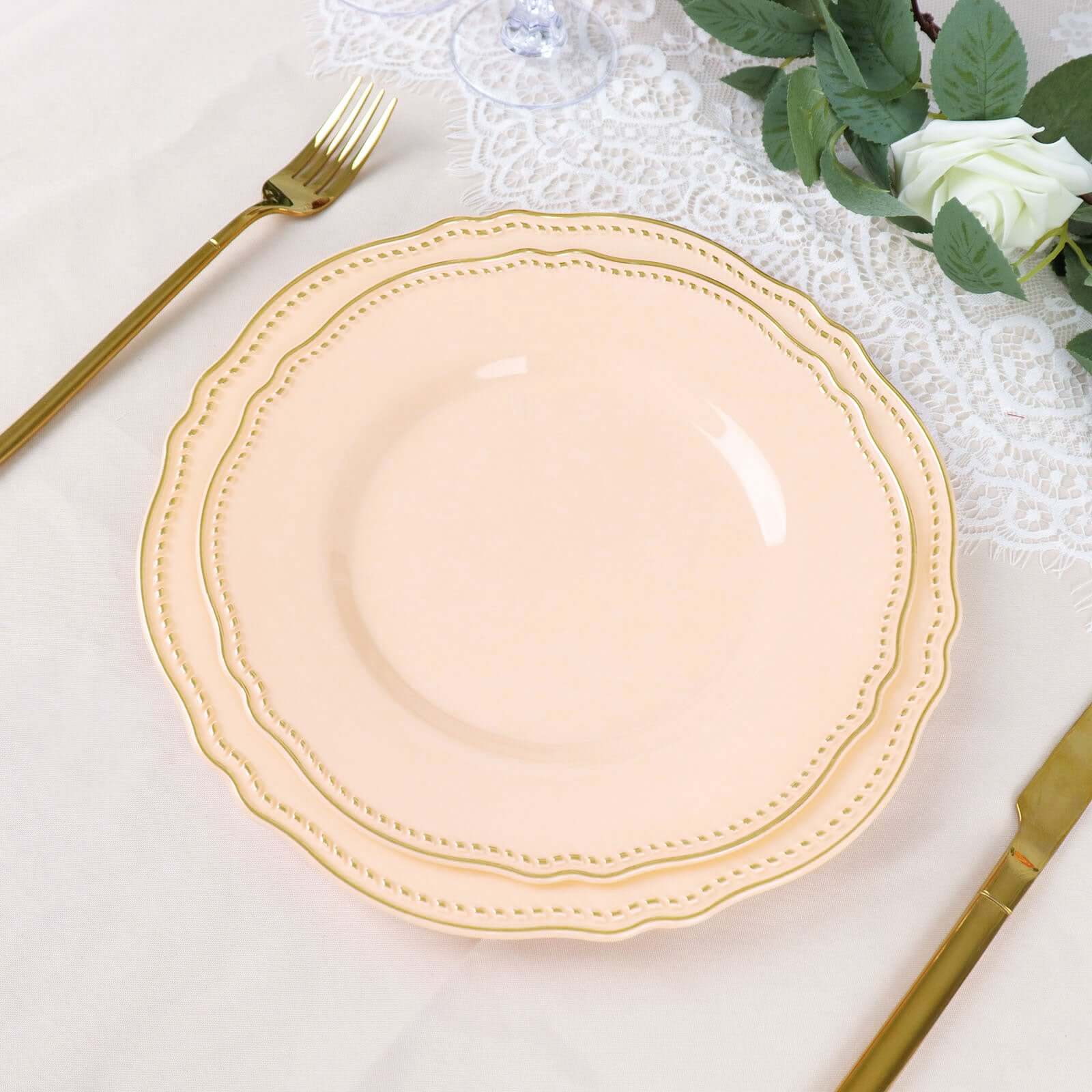 10-Piece Disposable Plastic Dinner Plates in Nude with Gold Scalloped Rim - Ideal for Party Supplies