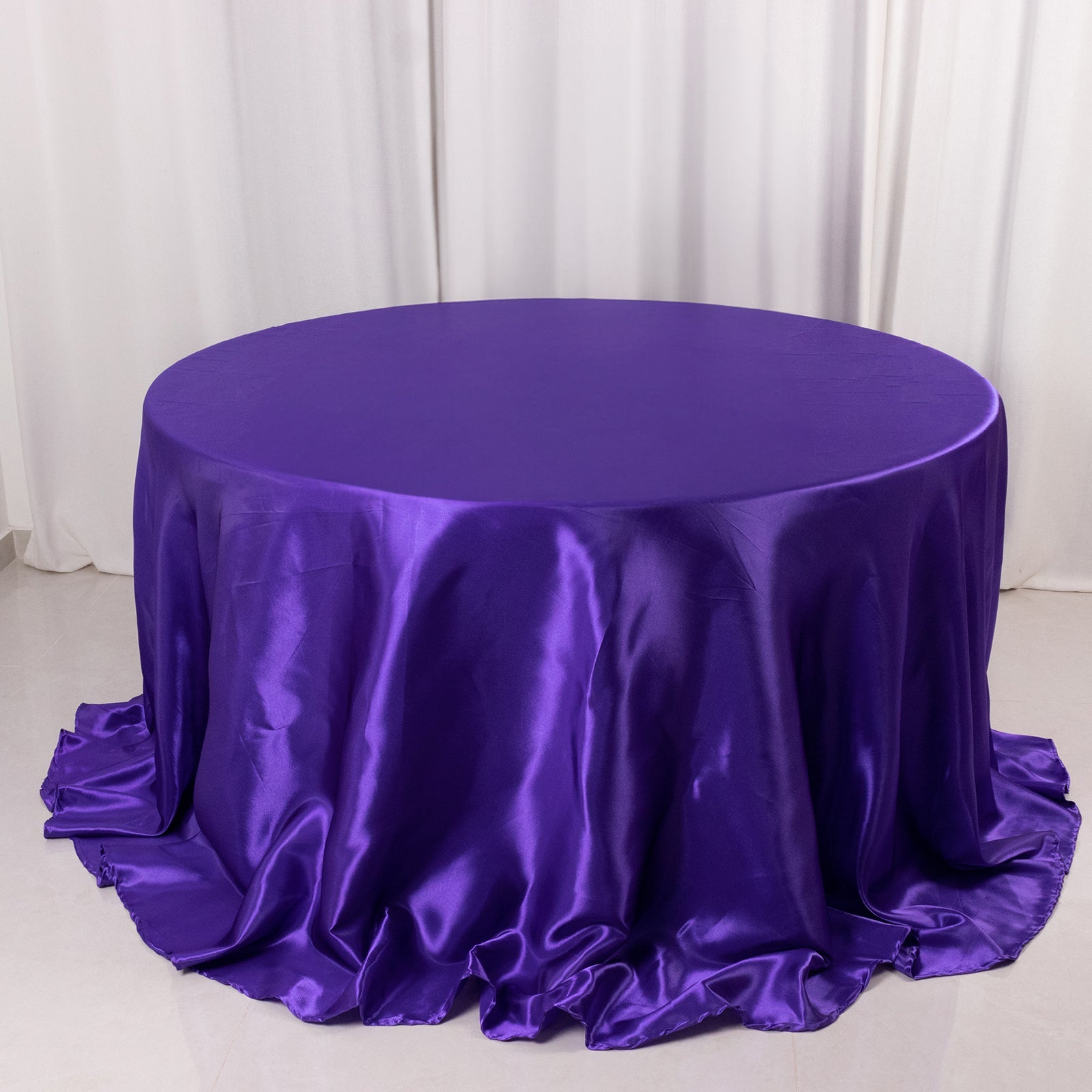 Stylish Purple Satin 132 Round Tablecloth - Seamless & Stain-Resistant