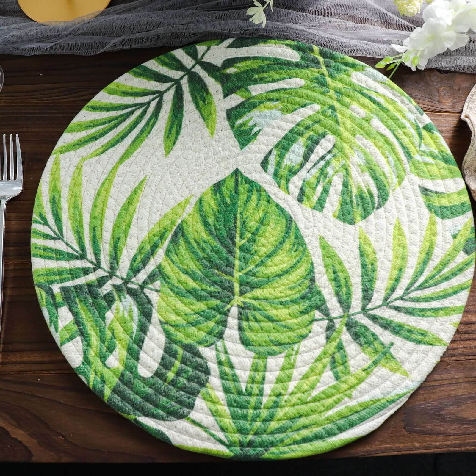 4-Pack Round Woven Cotton Table Placemats in Tropical Leaf Design, 15 Inches Green