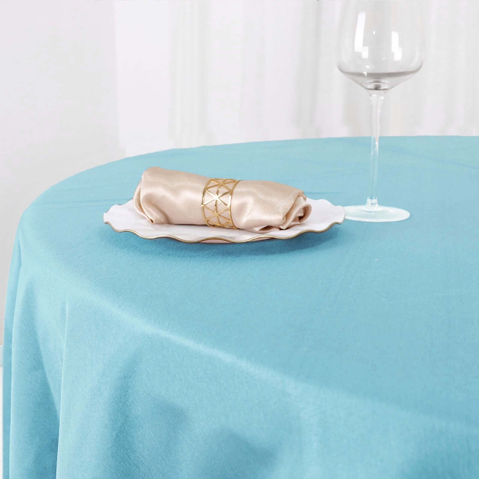 Get This Light Blue 90-Inch Round Polyester Tablecloth - Stain & Wrinkle Free!