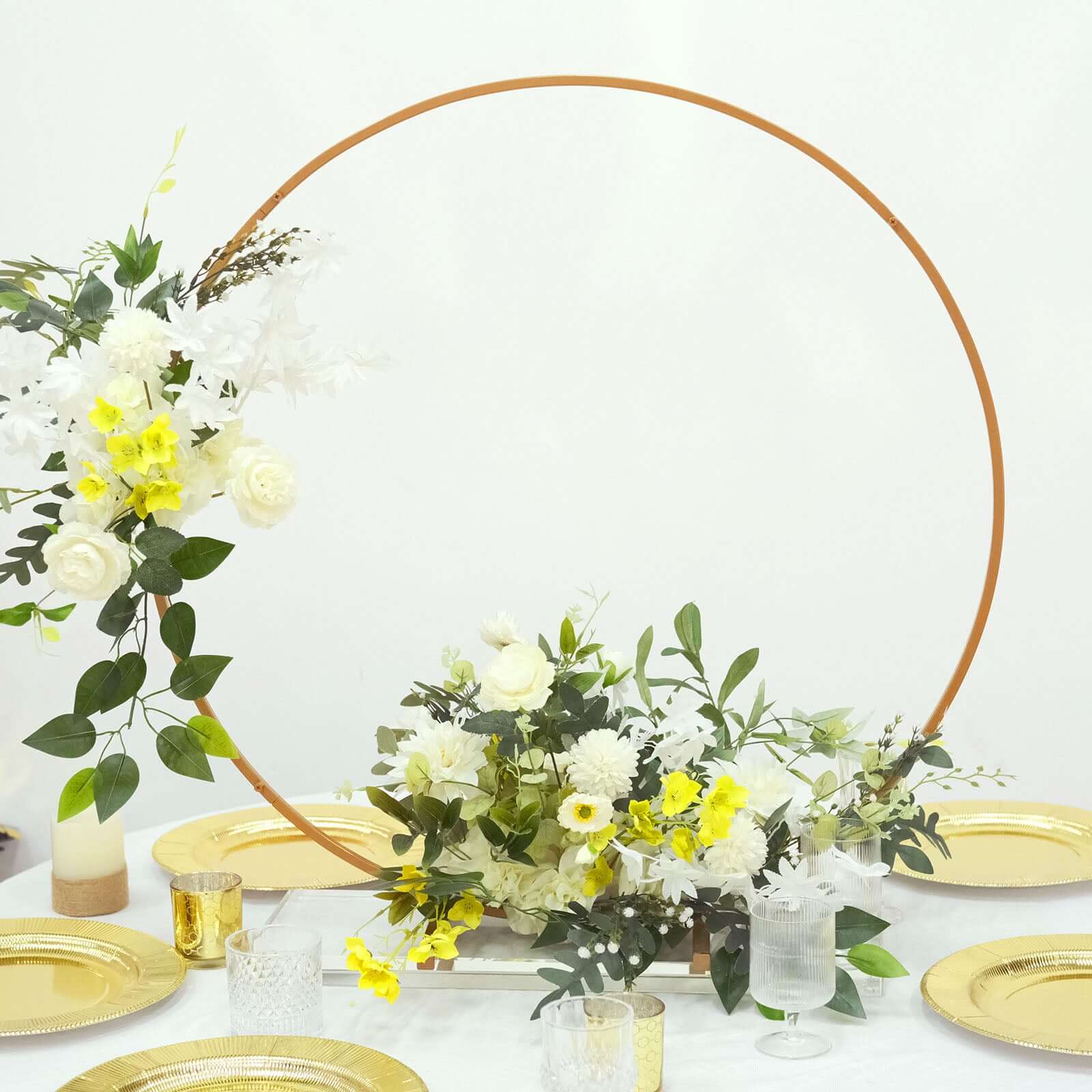 32-Inch Gold Metal Round Hoop Wedding Centerpiece - Self Standing Floral Wreath Frame for Table Decoration