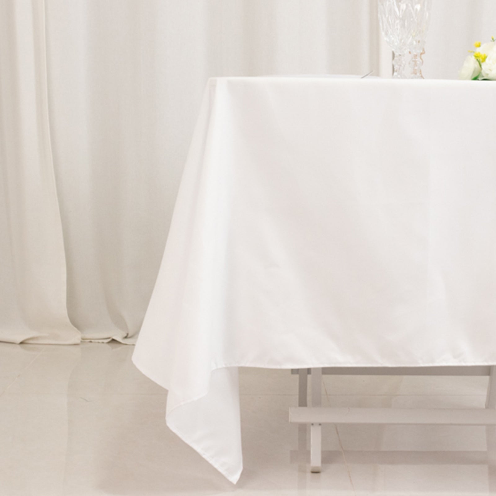 Hot Deal! 70x70 Square White Cotton Blend Tablecloth - Wrinkle-Resistant for Modern Table Decor