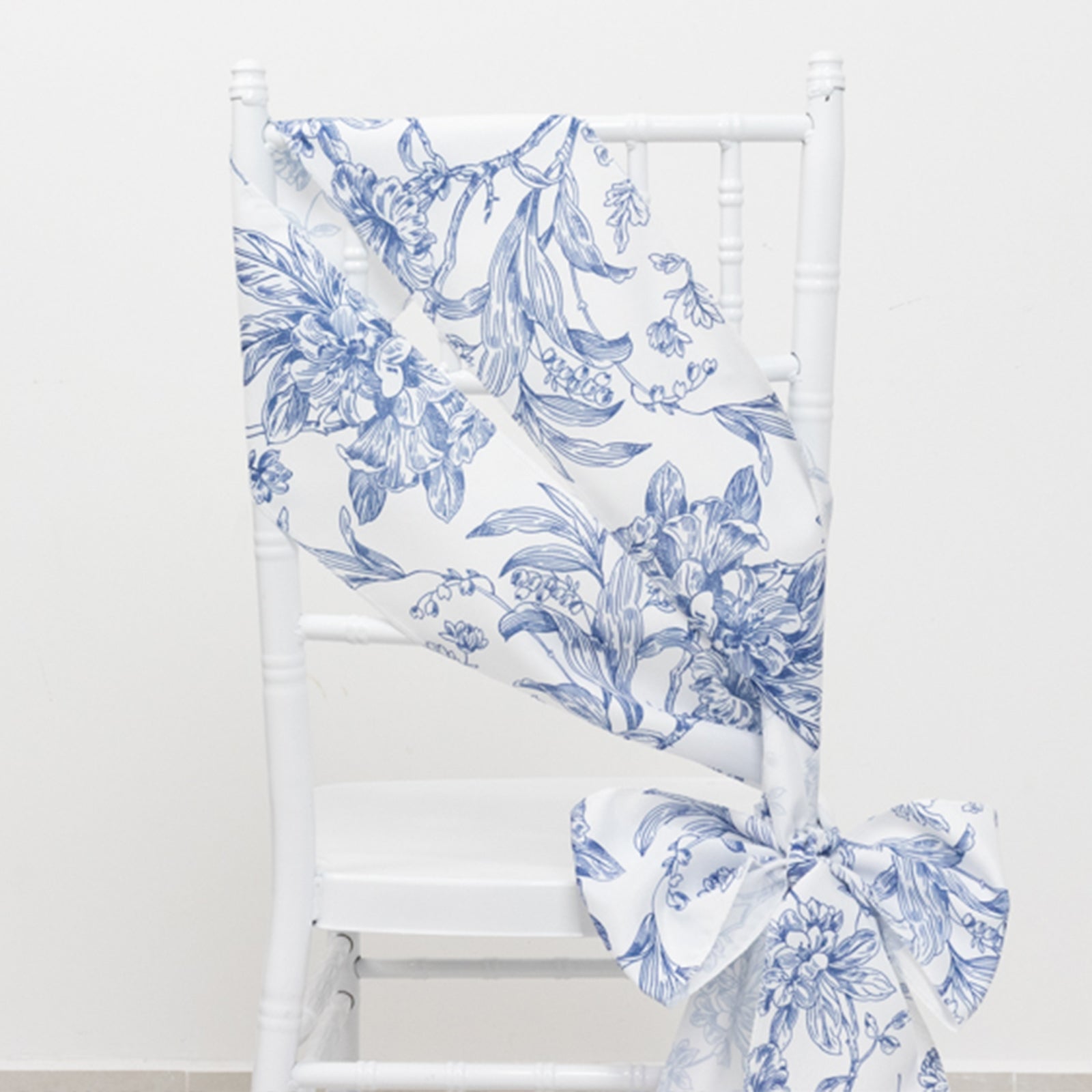 Wrinkle-Resistant Polyester Chair Sashes in White/Blue French Toile Floral Design for Weddings & Banquets