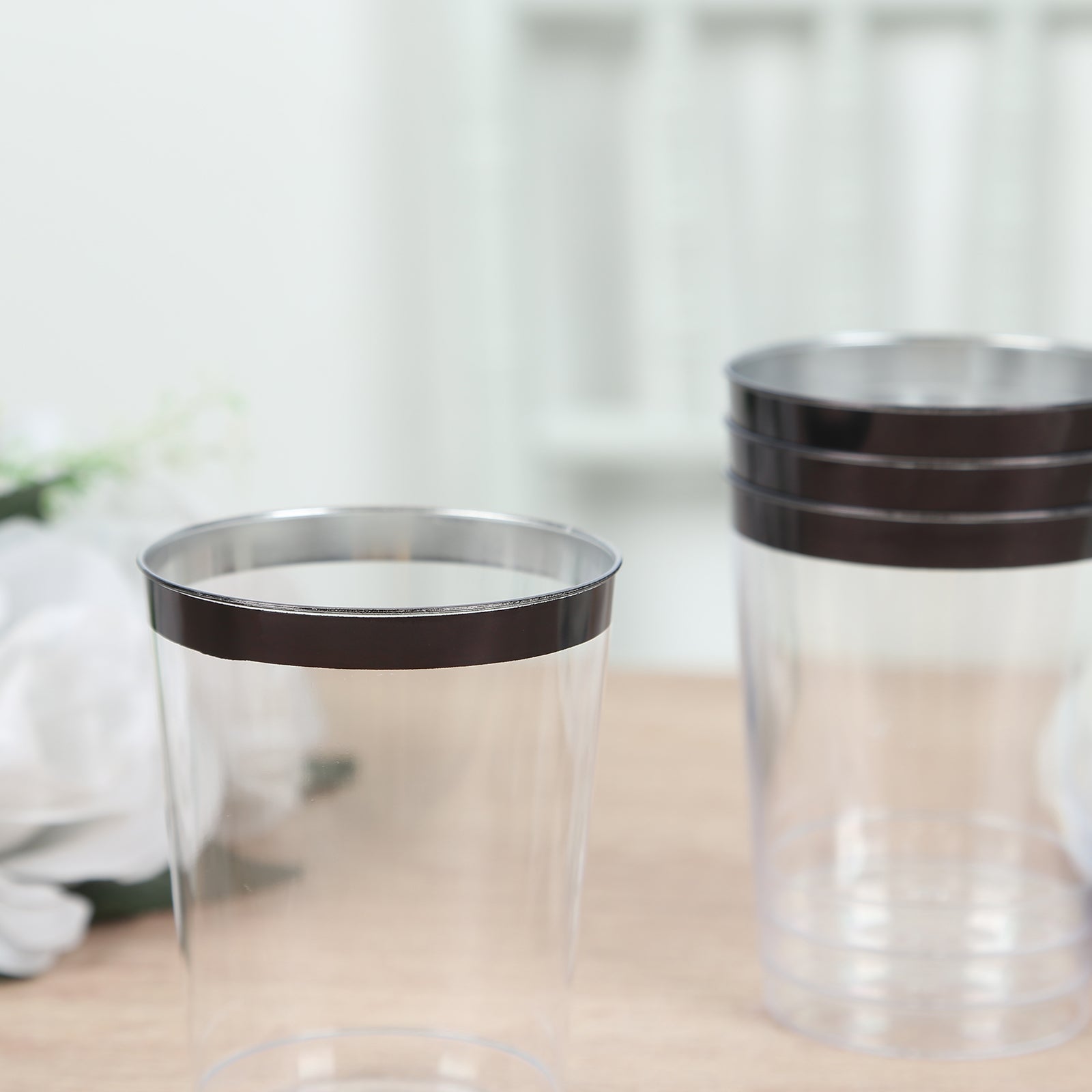 25-Piece Set of Clear Plastic Tumbler Cups with Stylish Black Rim - 10oz Disposable Party Glasses