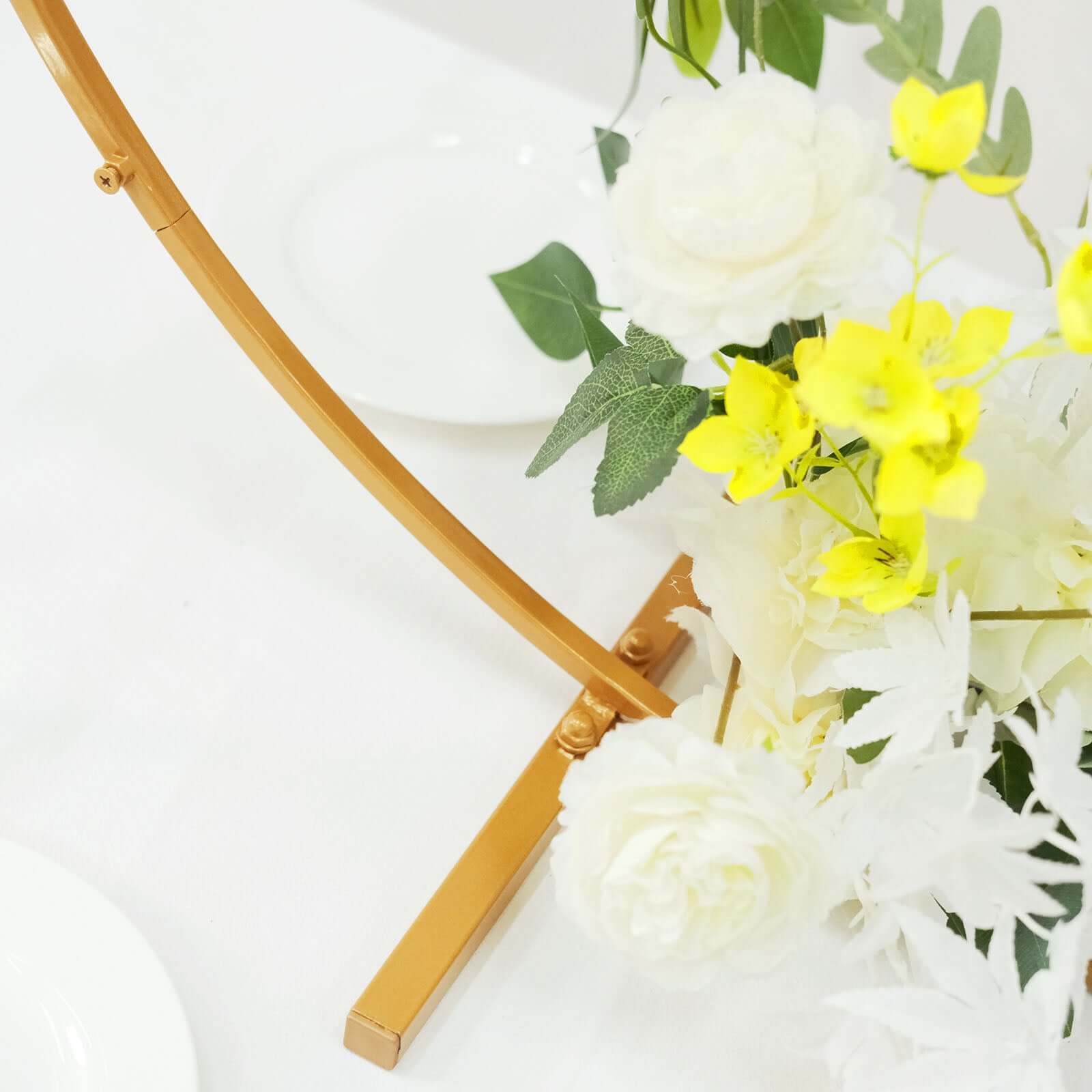 32-Inch Gold Metal Round Hoop Wedding Centerpiece - Self Standing Floral Wreath Frame for Table Decoration