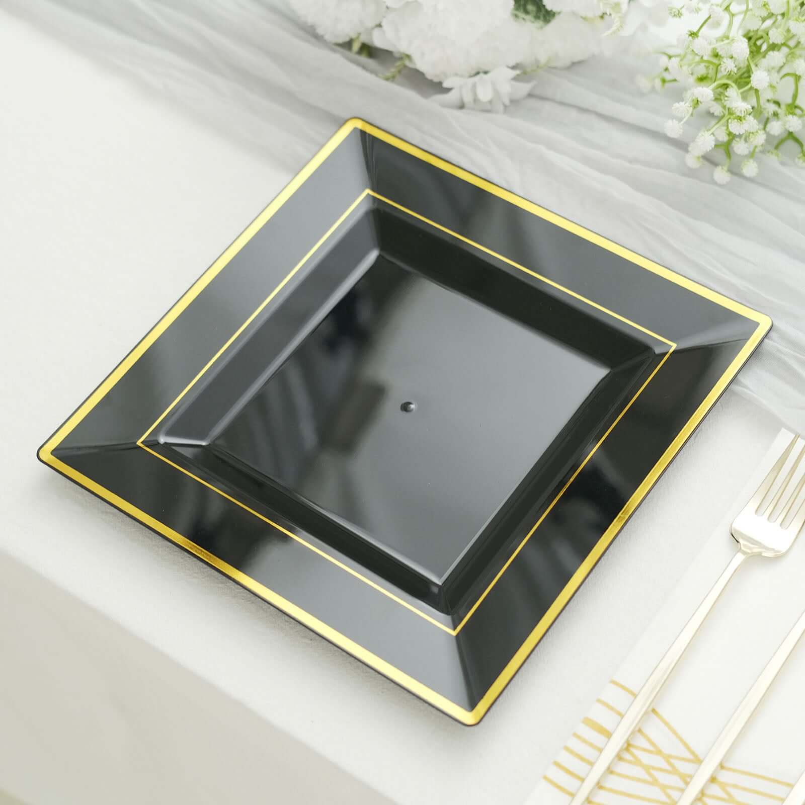 10-Piece Set of Lightweight Disposable Black Square Dinner Plates with Gold Trim