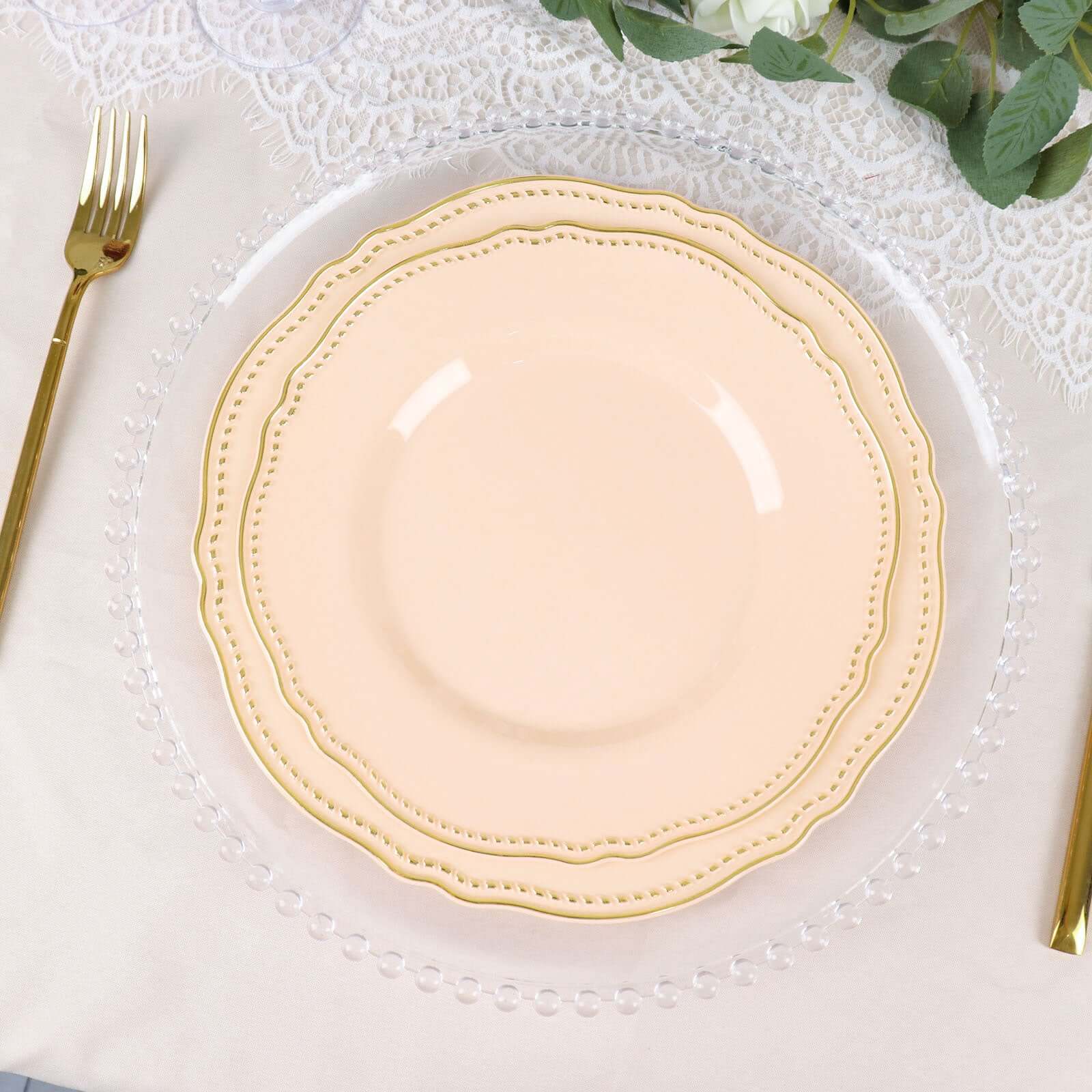 10-Piece Disposable Plastic Dinner Plates in Nude with Gold Scalloped Rim - Ideal for Party Supplies