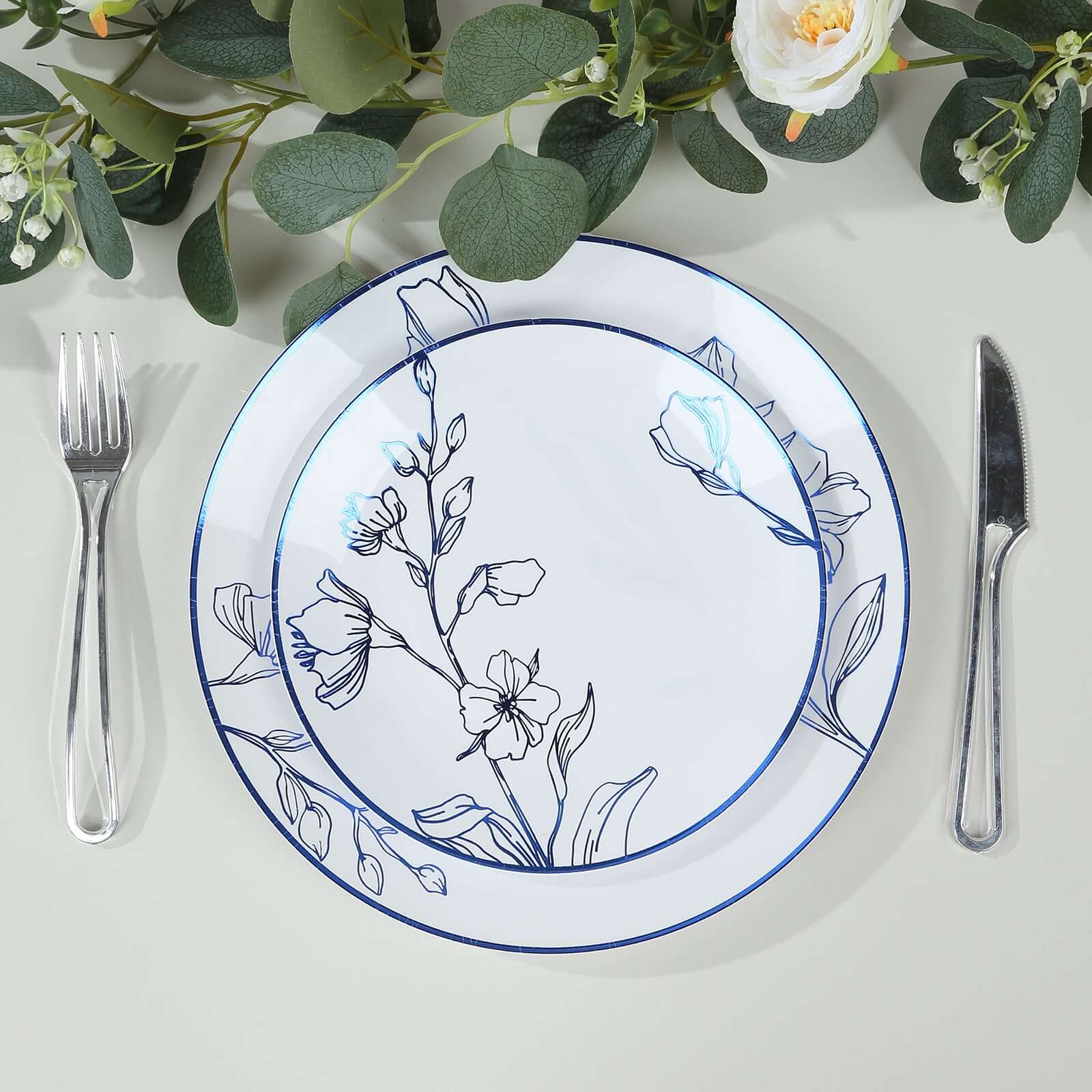 Stylish Disposable Set of 20 White Plastic Plates with Metallic Blue Floral Design - 8, 10 Inches