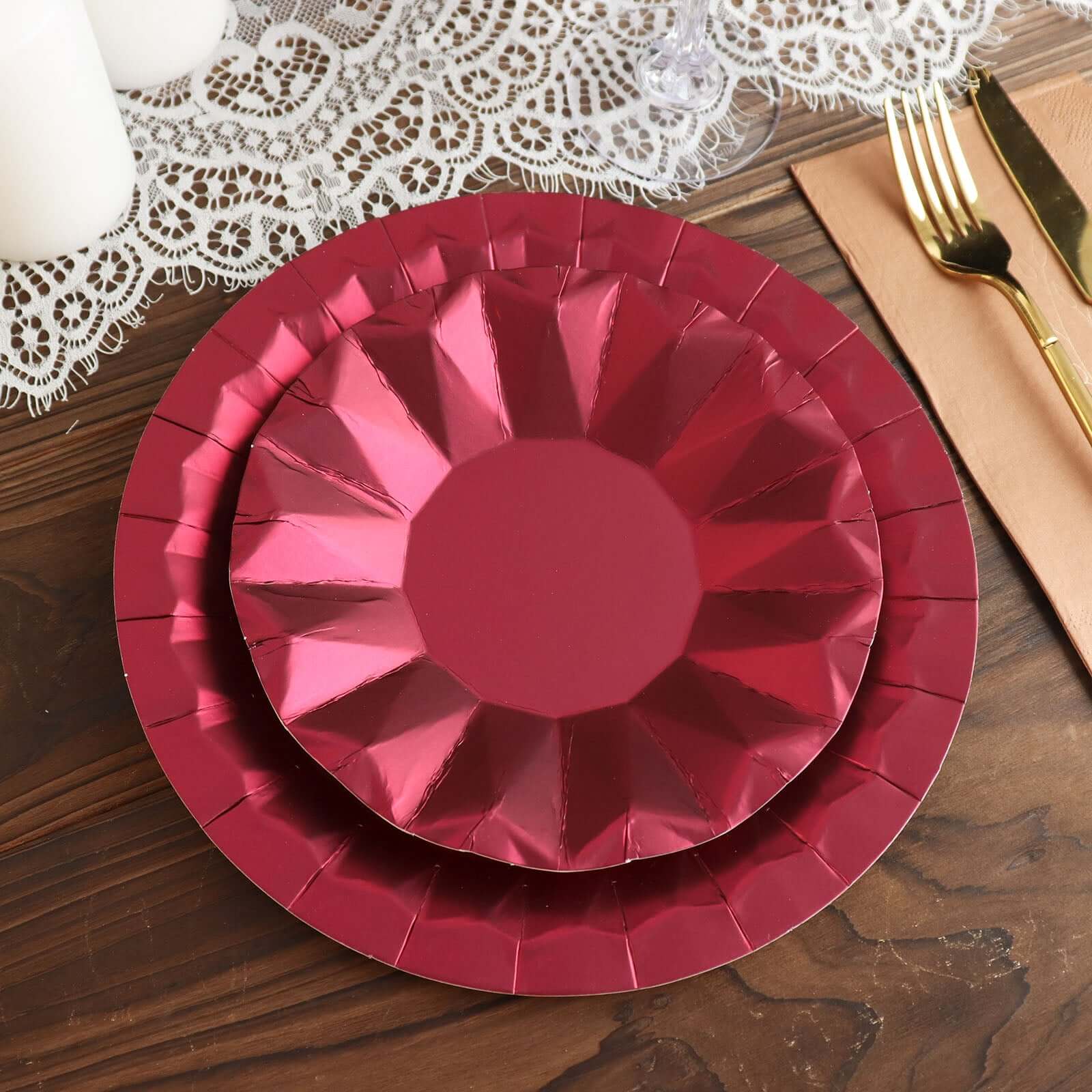 25-Piece Set of 9-Inch Round Disposable Burgundy Paper Dinner Plates with Geometric Prism Rim, 400GSM