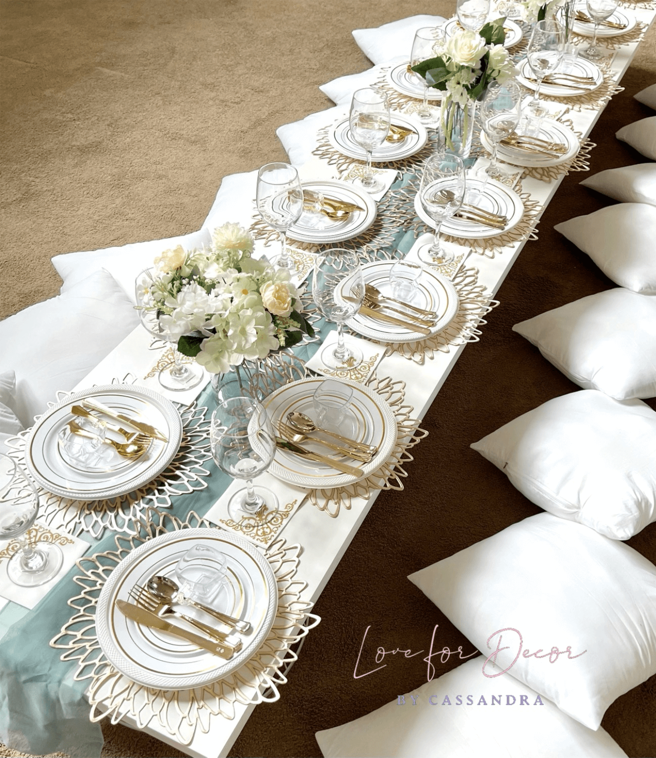 Hot Deal! 6-Pack Gold Floral Vinyl Round Non-Slip Dining Table Mats, 15"