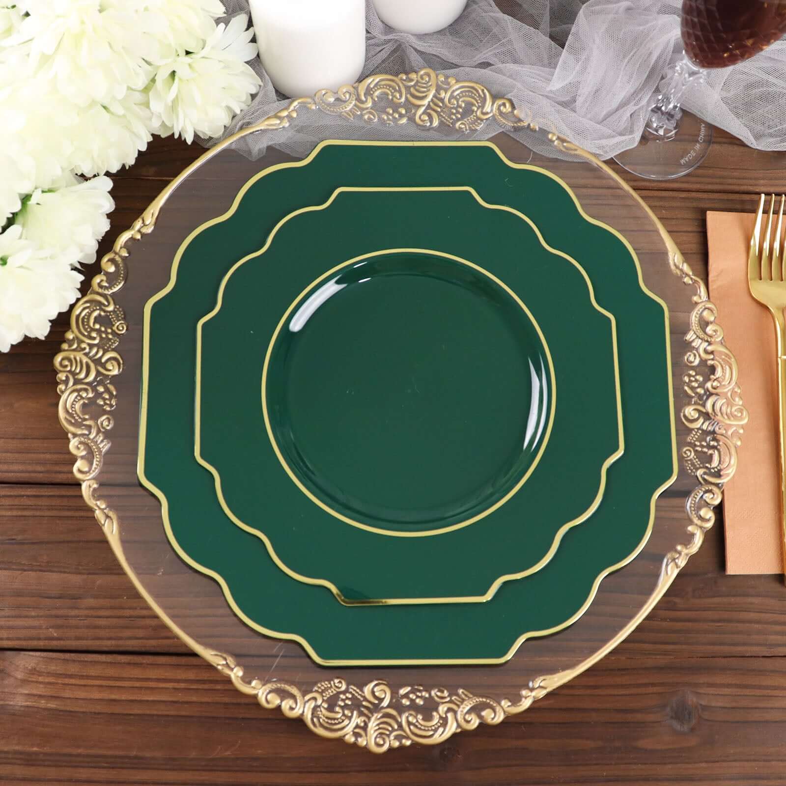10-Pack Heavy-Duty Disposable Hunter Emerald Green Baroque Dinner Plates with Scalloped Gold Rim