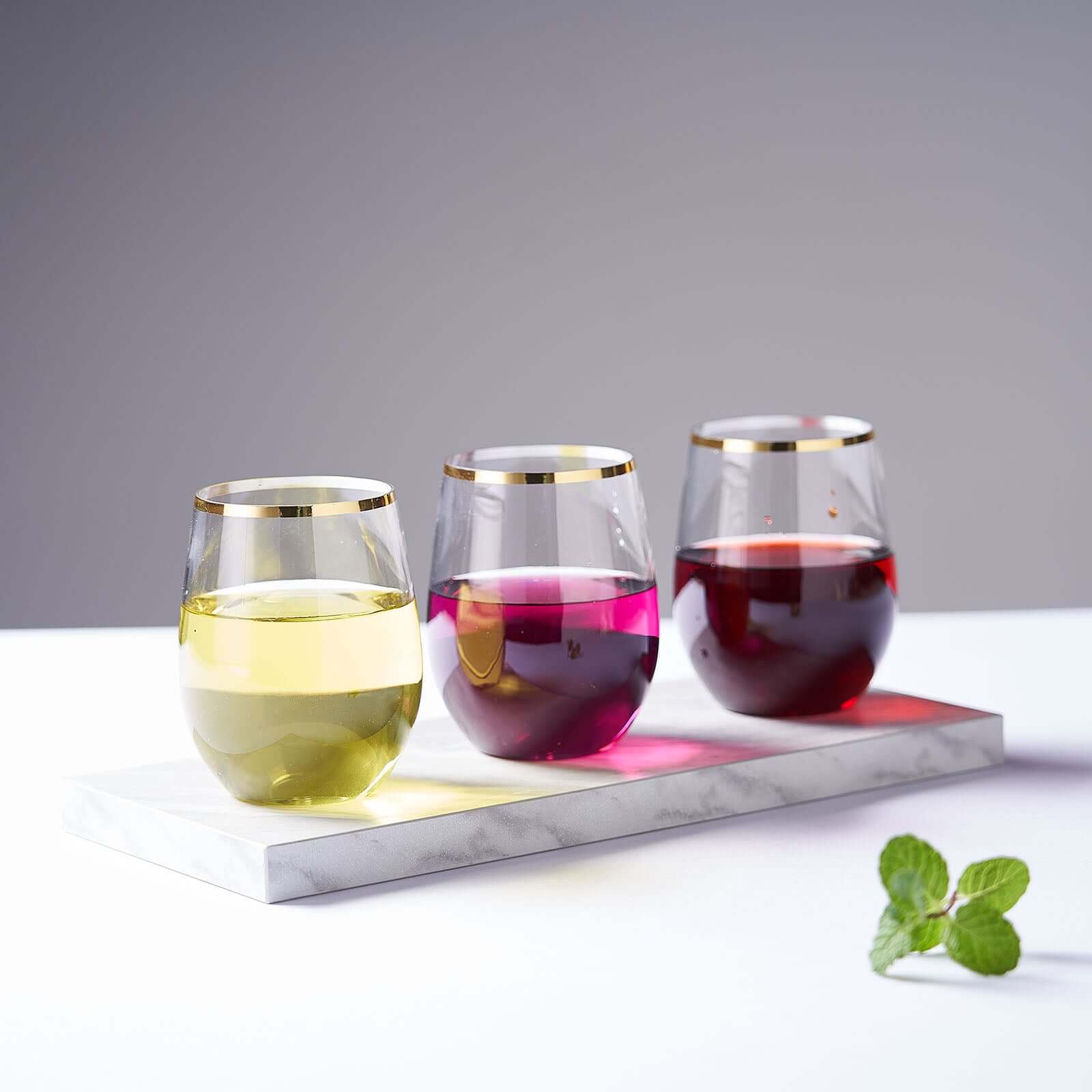 12-Pack Reusable 12oz Clear Plastic Wine Tumblers with Gold Rim - Ideal for Events