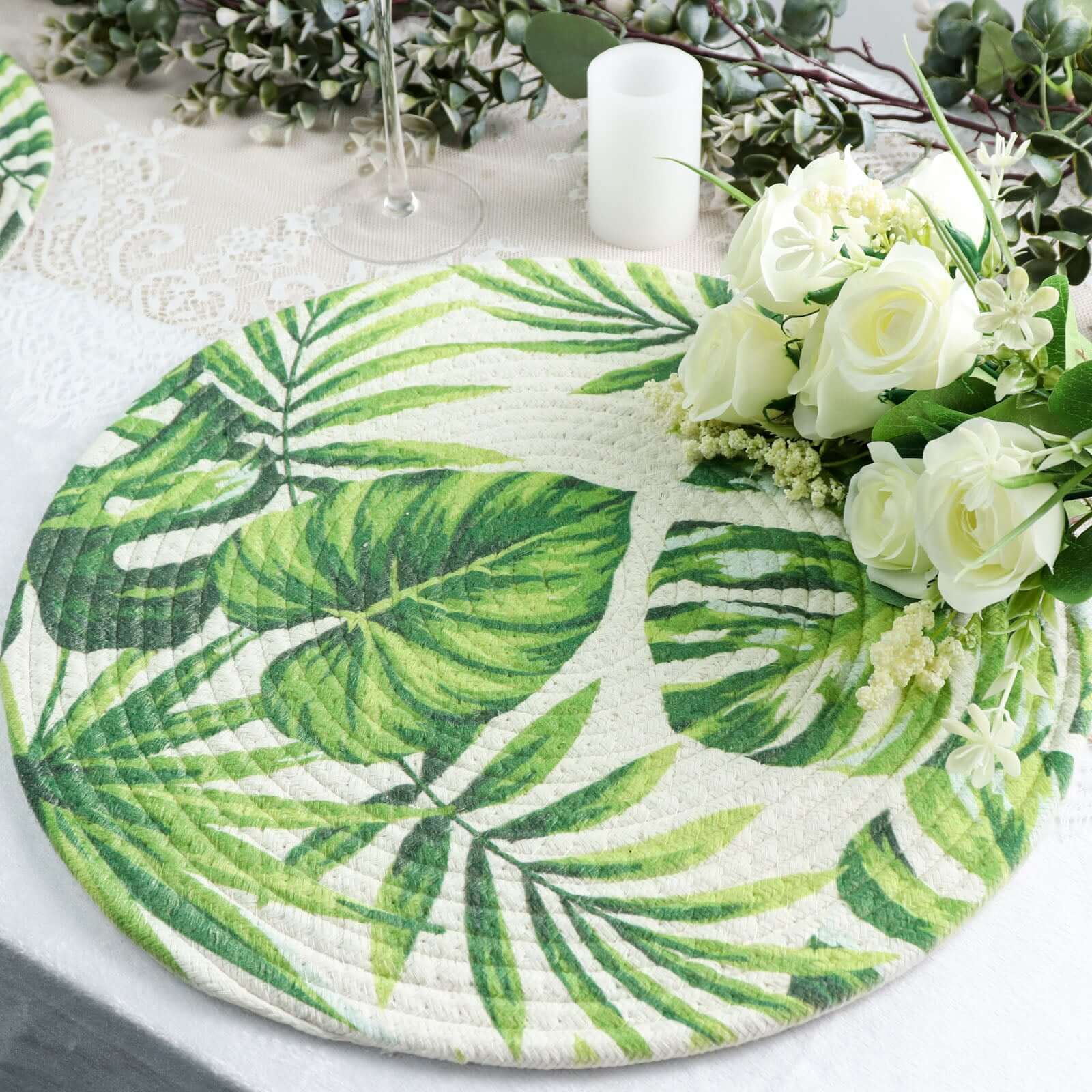 4-Pack Round Woven Cotton Table Placemats in Tropical Leaf Design, 15 Inches Green